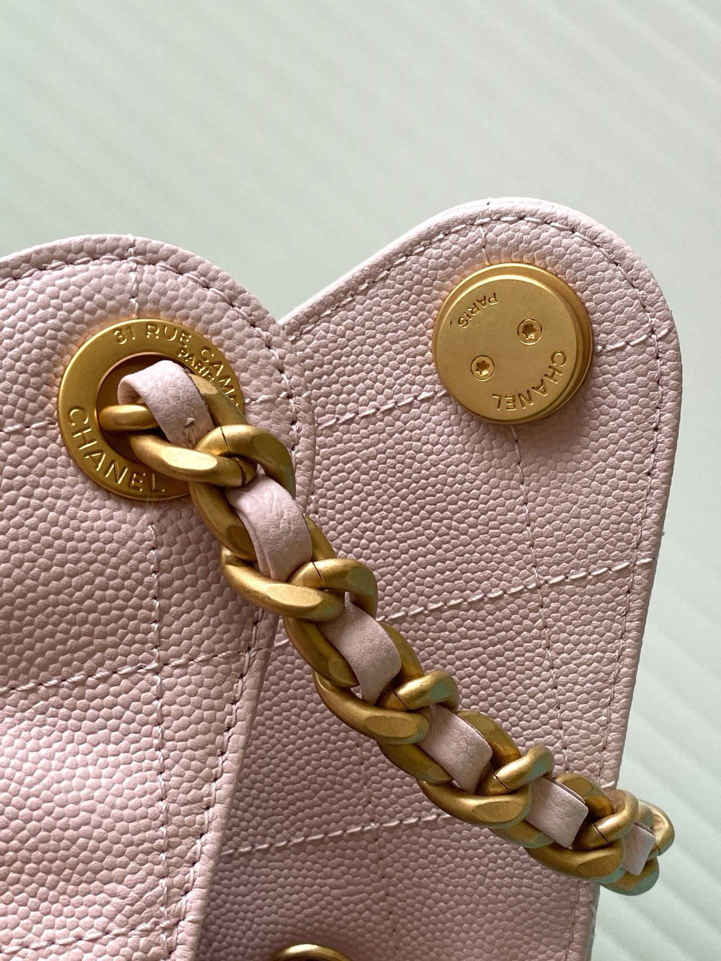 Chanel Bucket Bag L-s