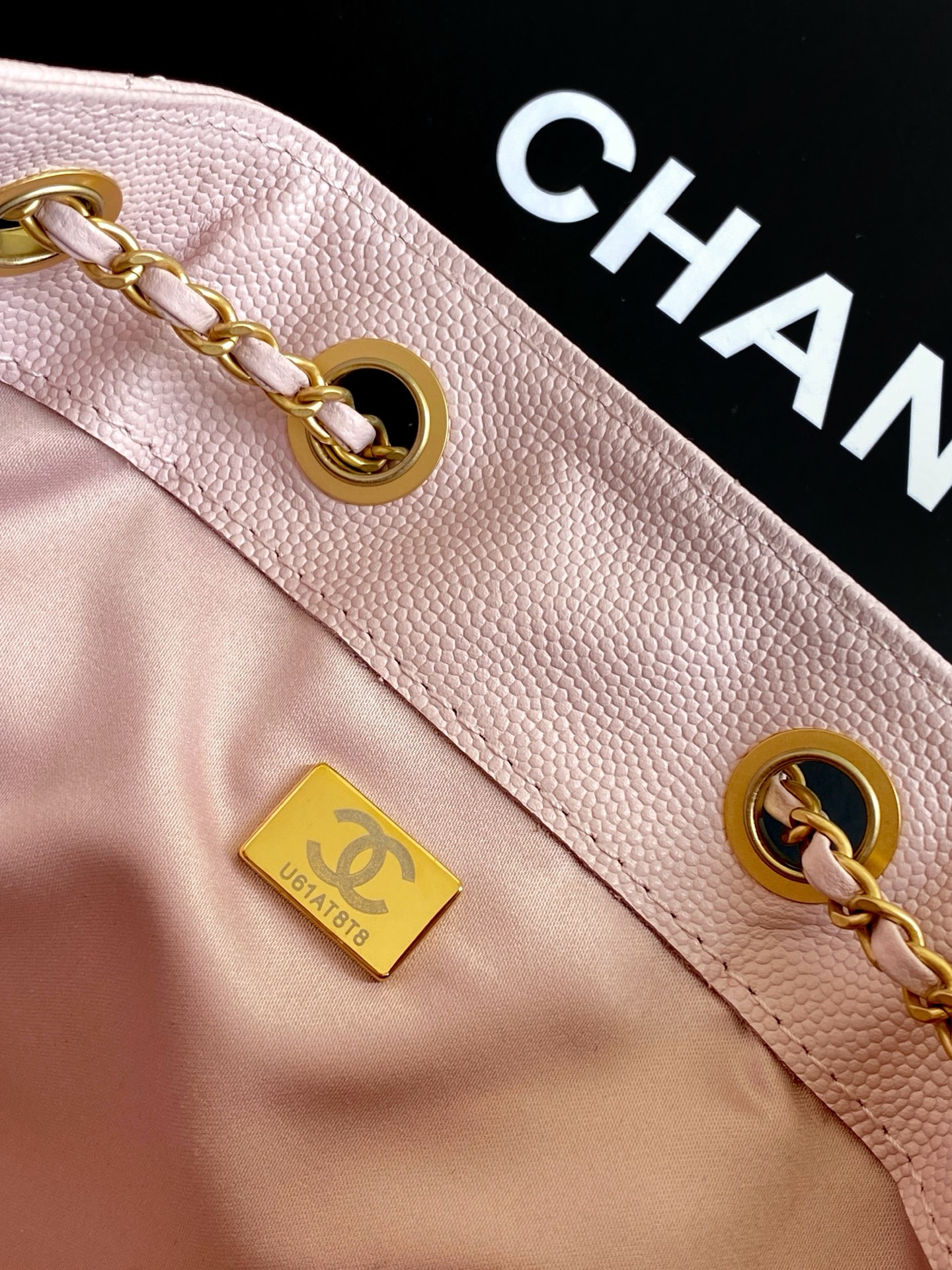 Chanel Bucket Bag L-s