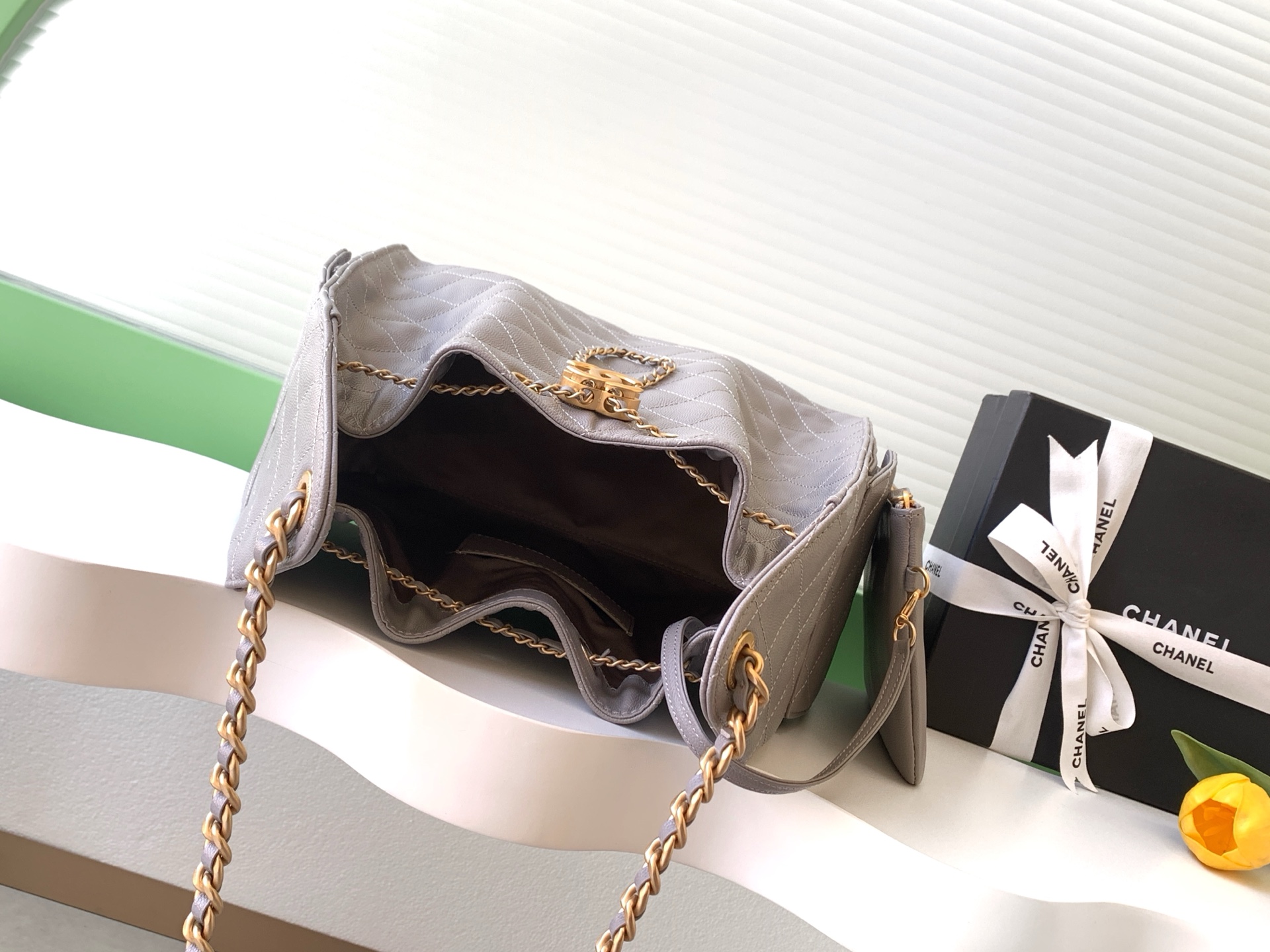 Chanel Bucket Bag L-s