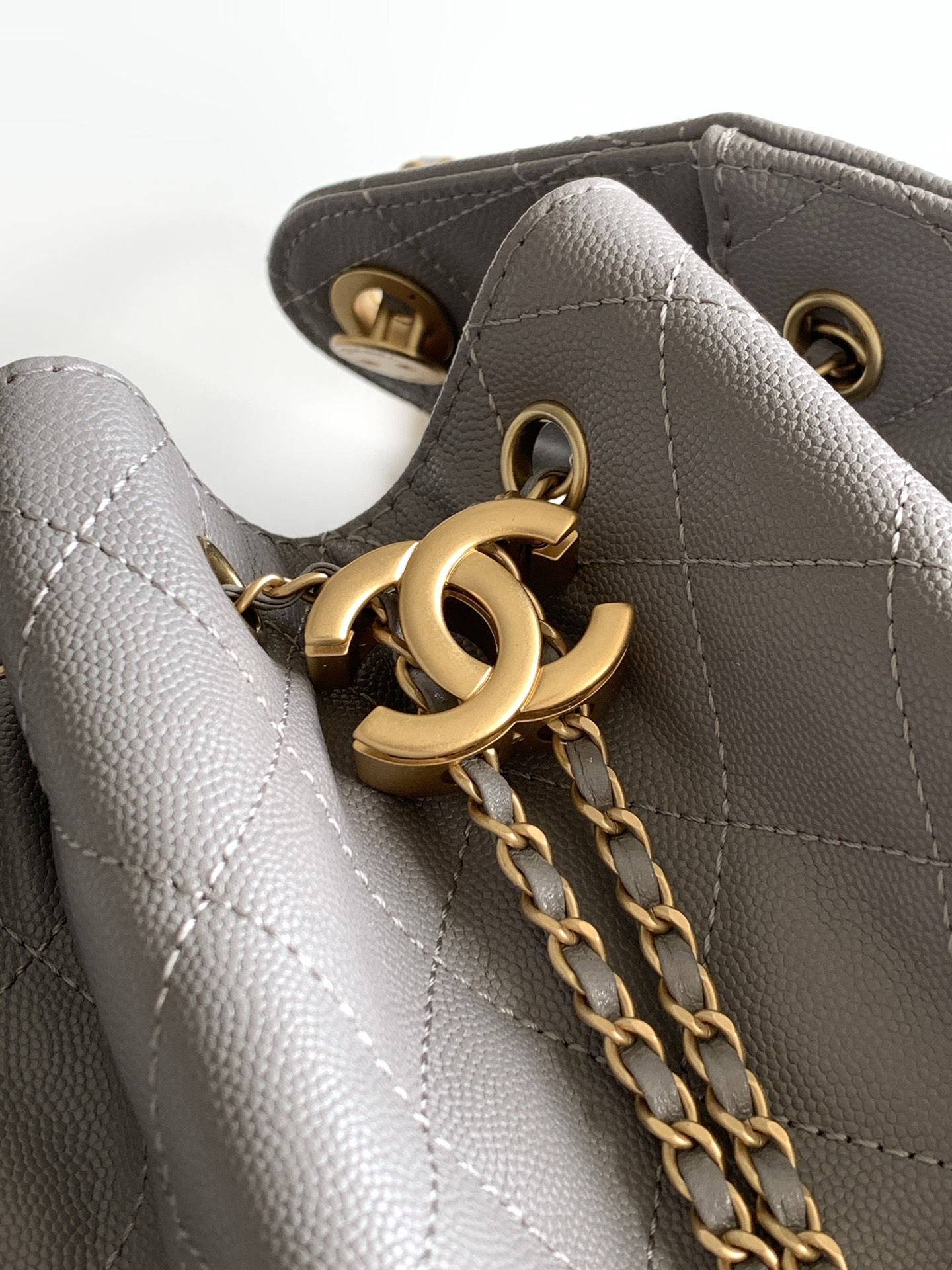 Chanel Bucket Bag L-s