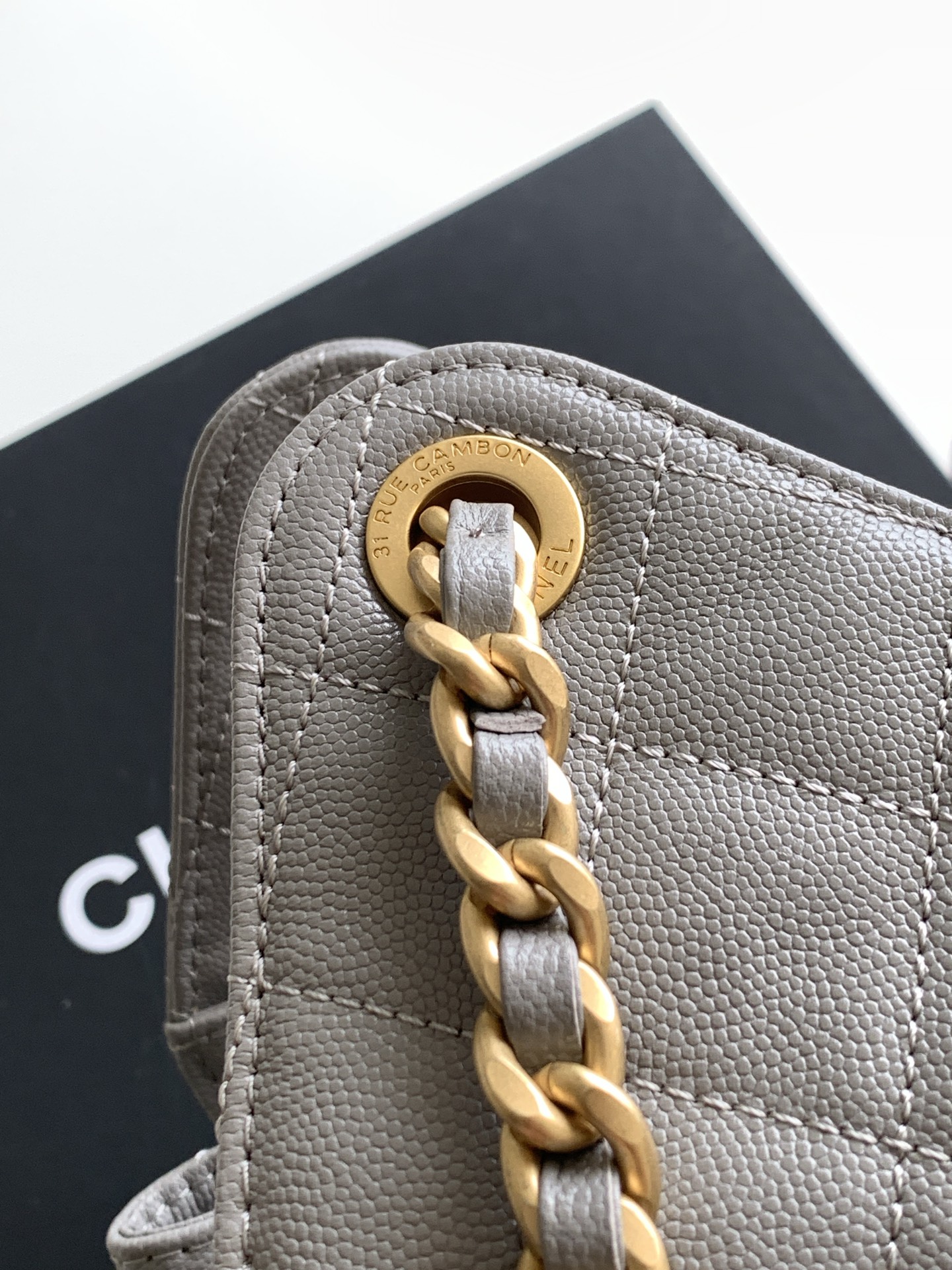 Chanel Bucket Bag L-s