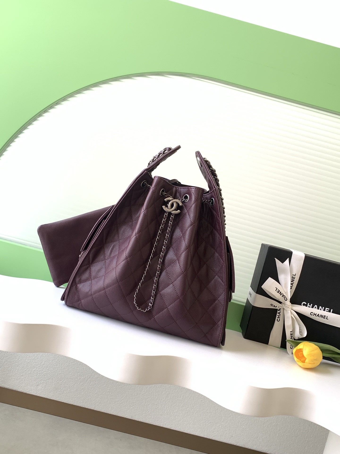 Chanel Bucket Bag L-s