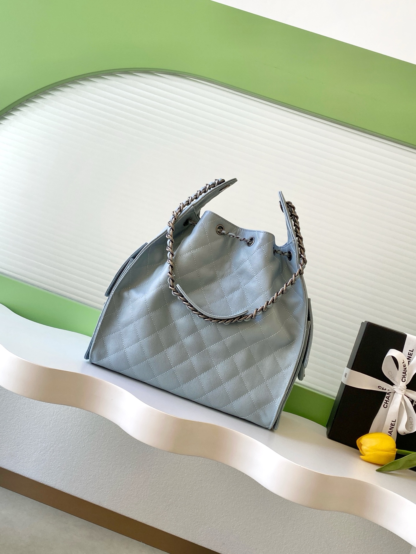 Chanel Bucket Bag L-s