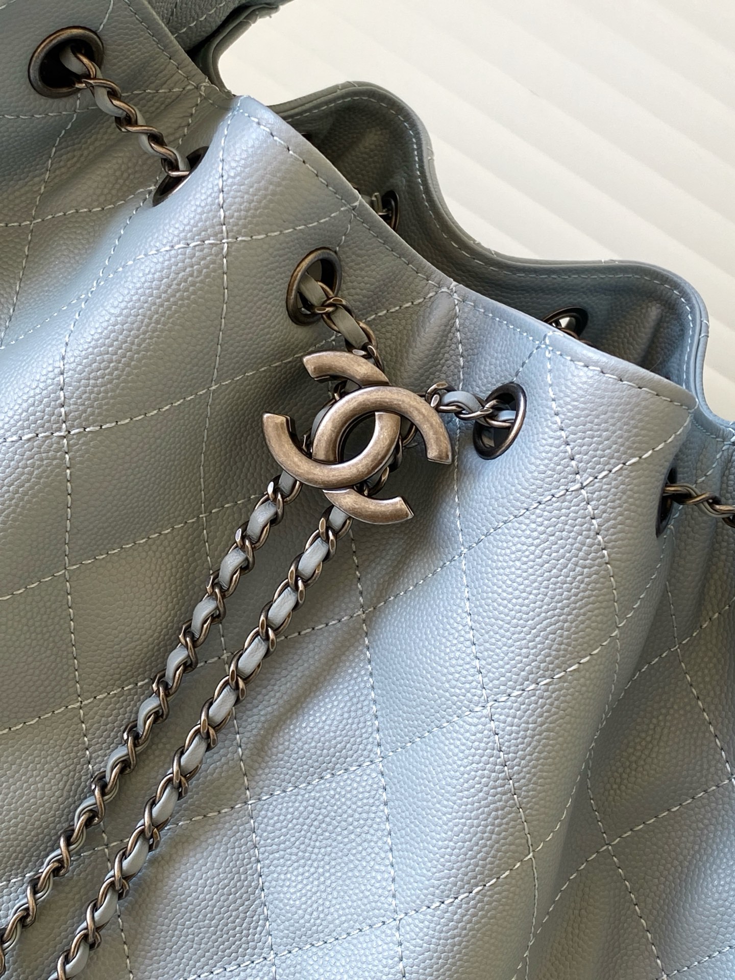 Chanel Bucket Bag L-s