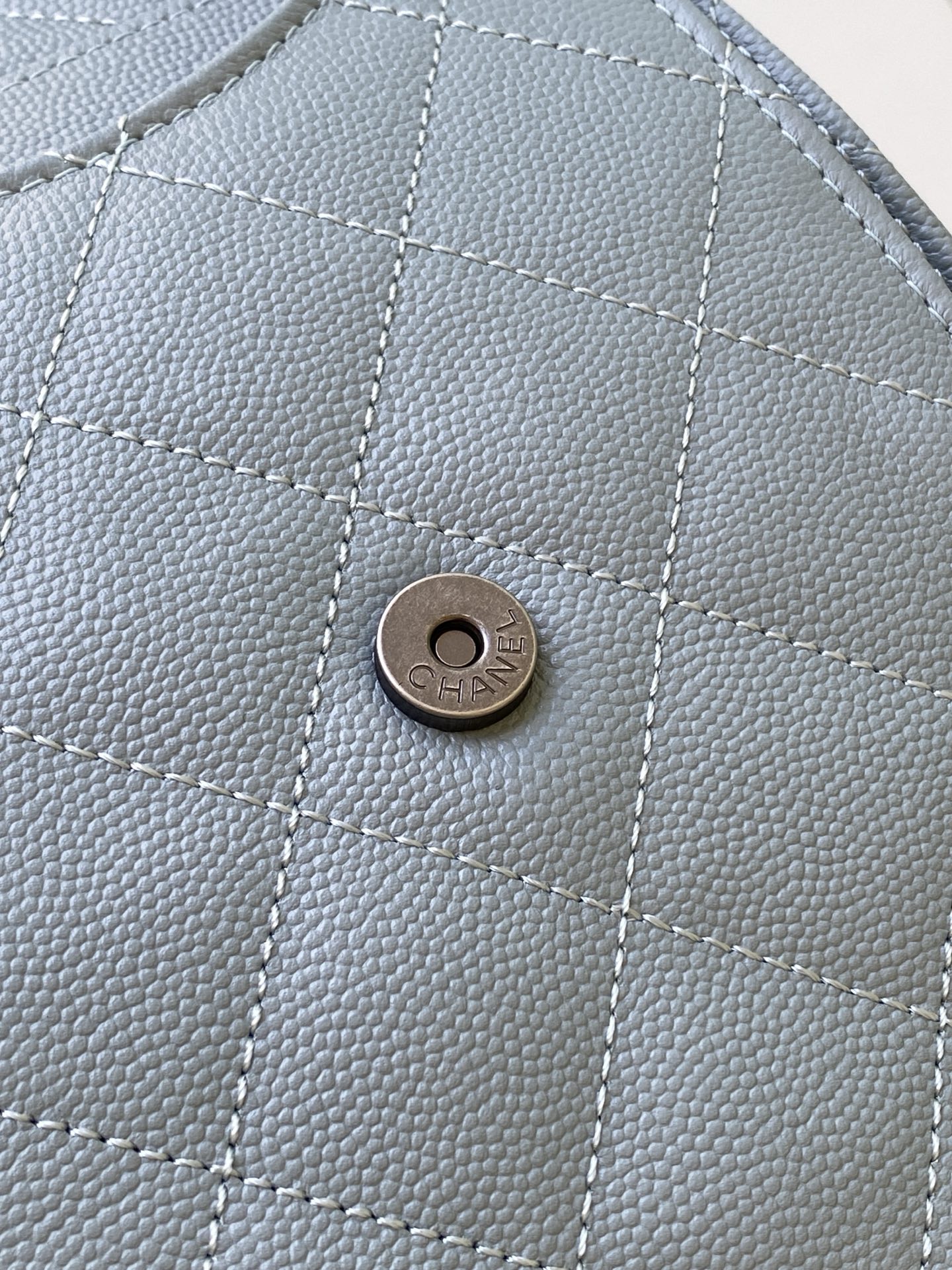 Chanel Bucket Bag L-s