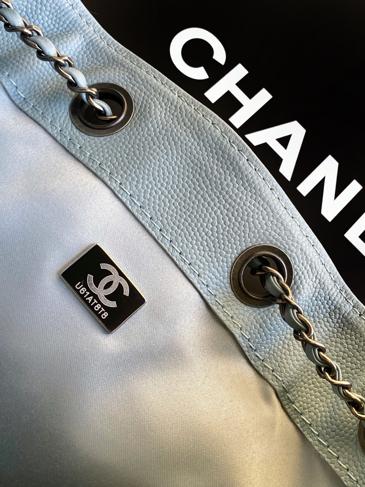 Chanel Bucket Bag L-s