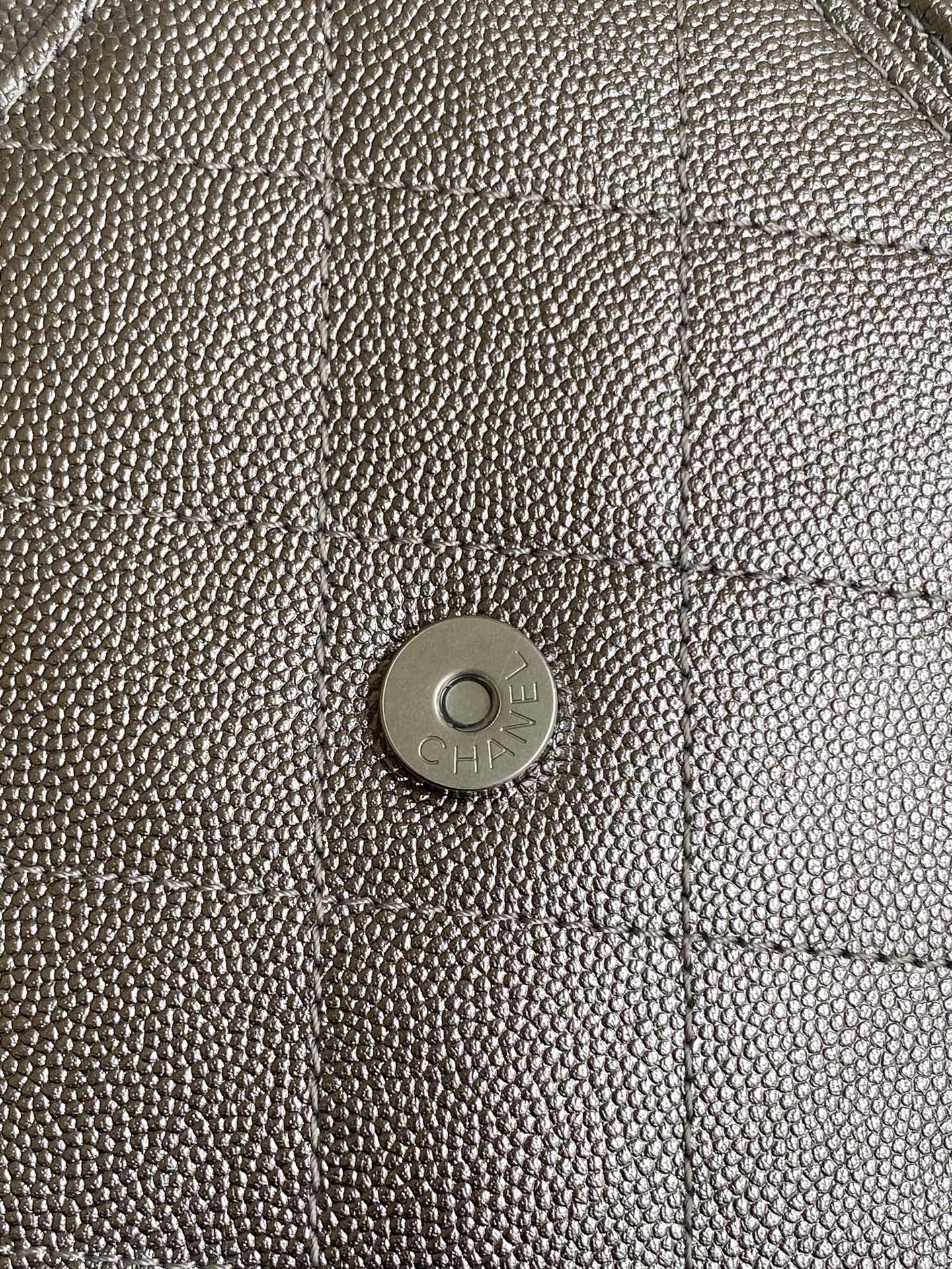 Chanel Bucket Bag L-s