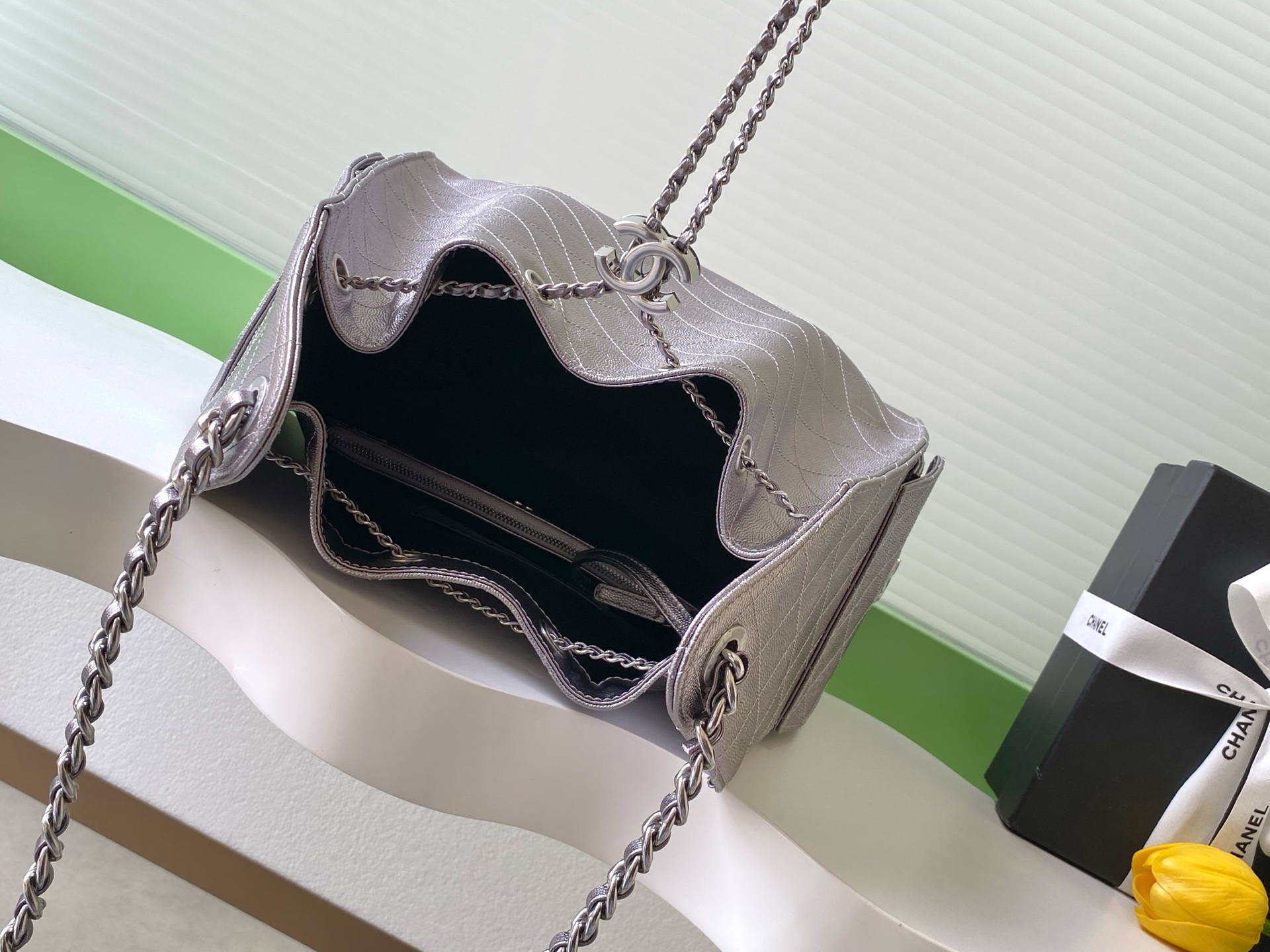 Chanel Bucket Bag L-s