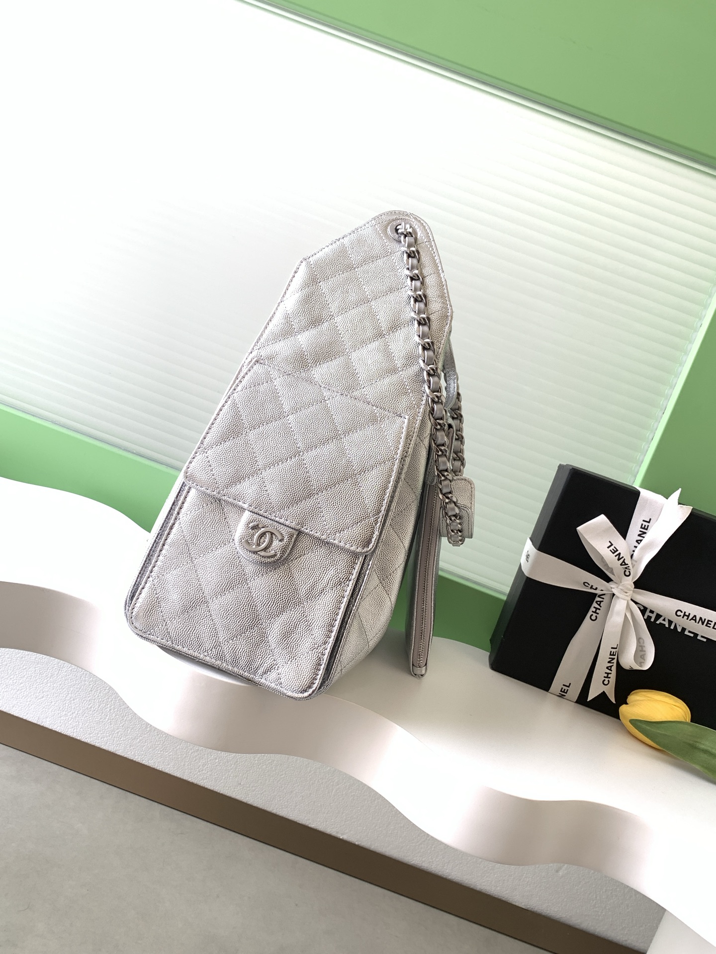 Chanel Bucket Bag L-s