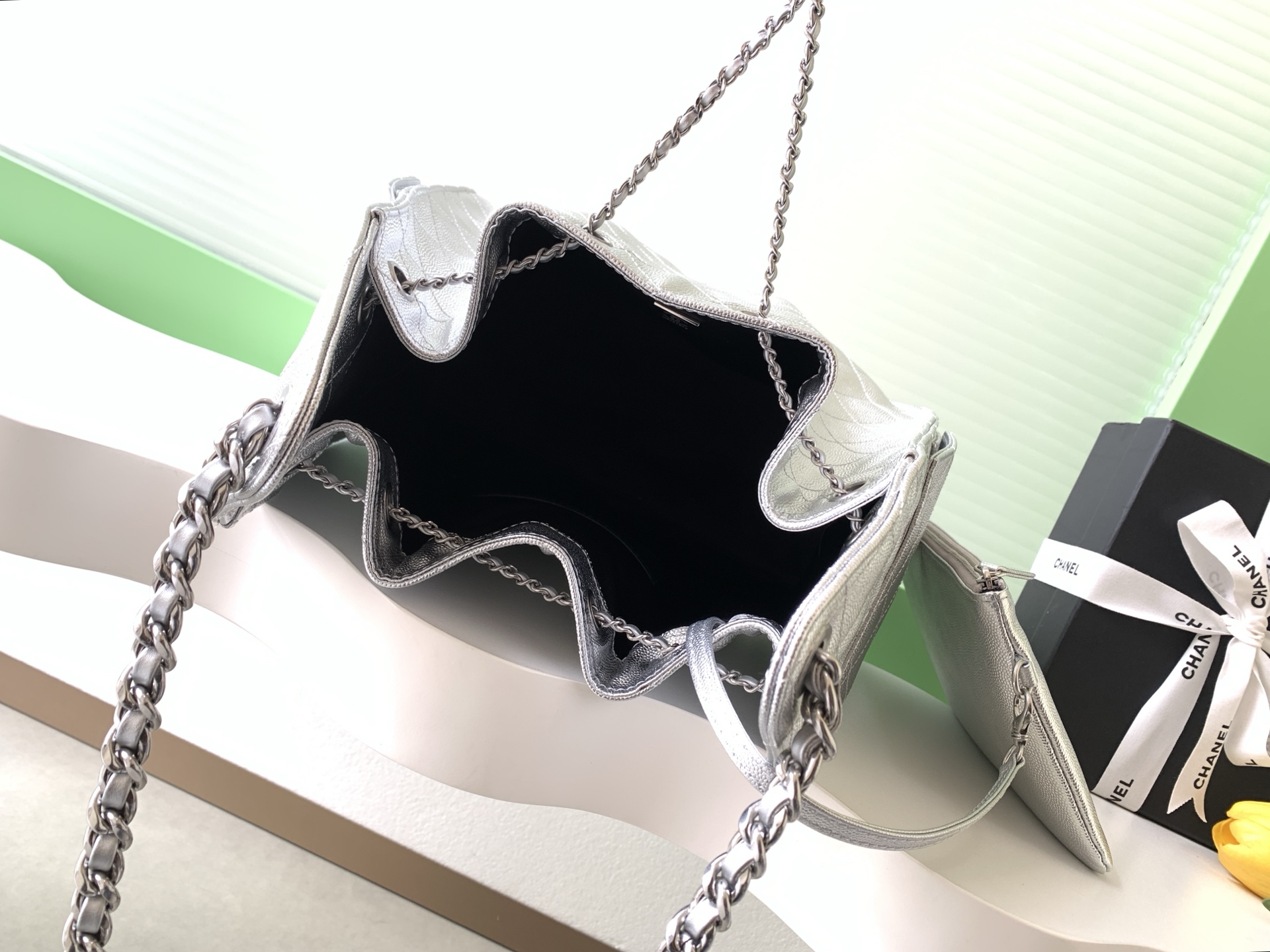 Chanel Bucket Bag L-s