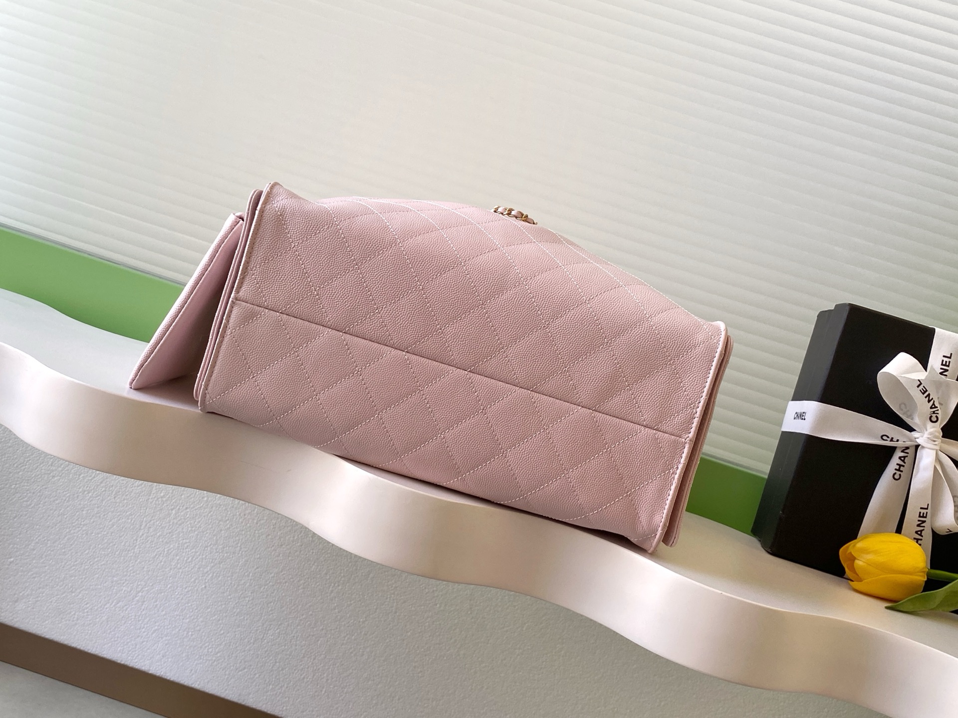 Chanel Bucket Bag L-s