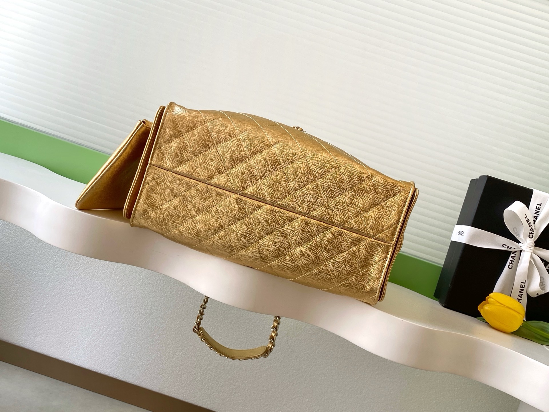 Chanel Bucket Bag L-s