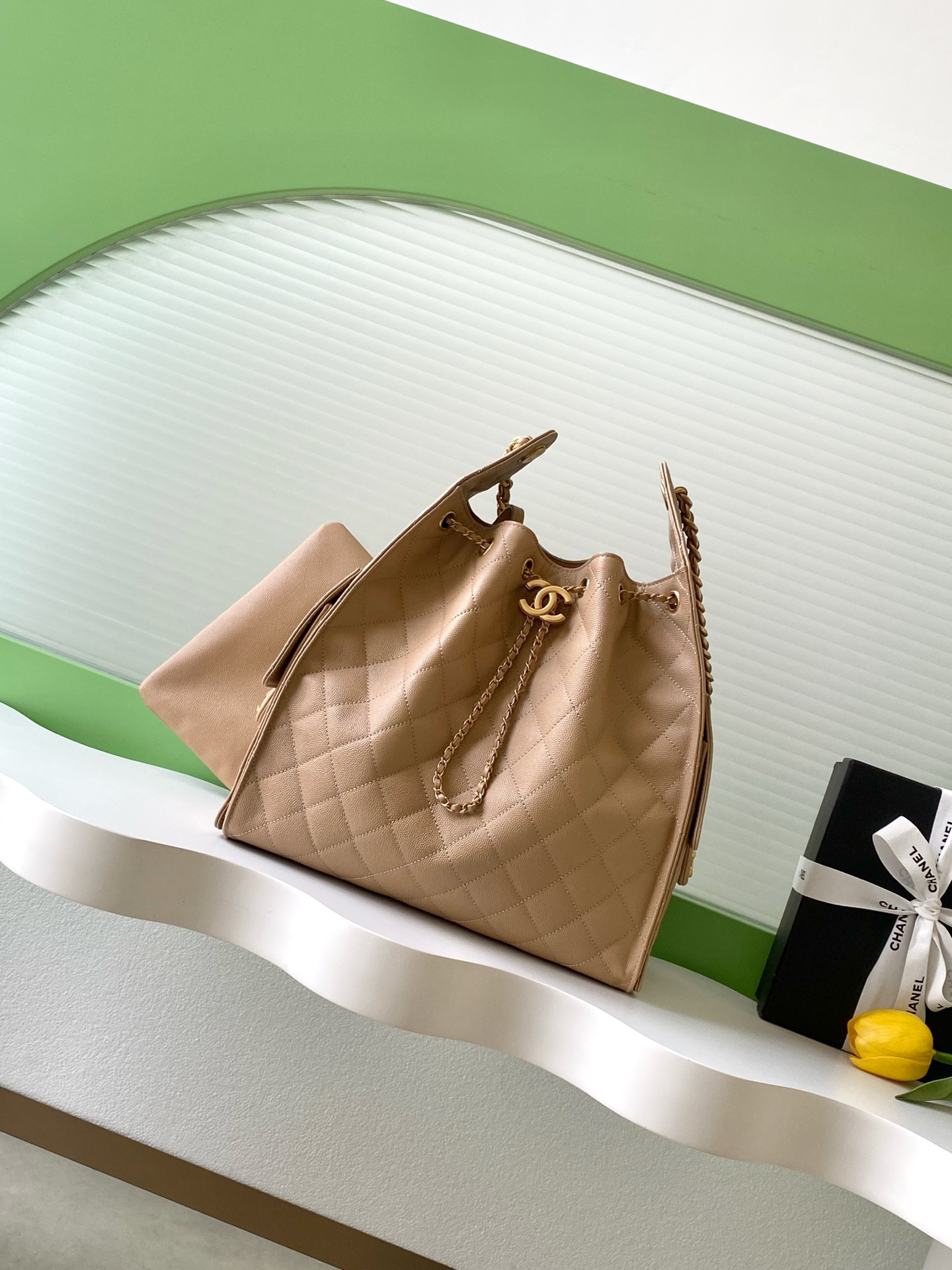 Chanel Bucket Bag L-s