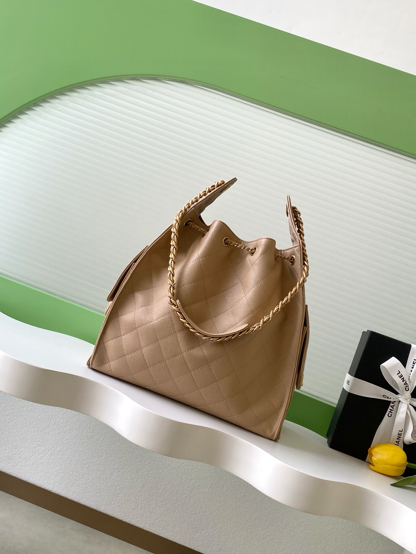 Chanel Bucket Bag L-s