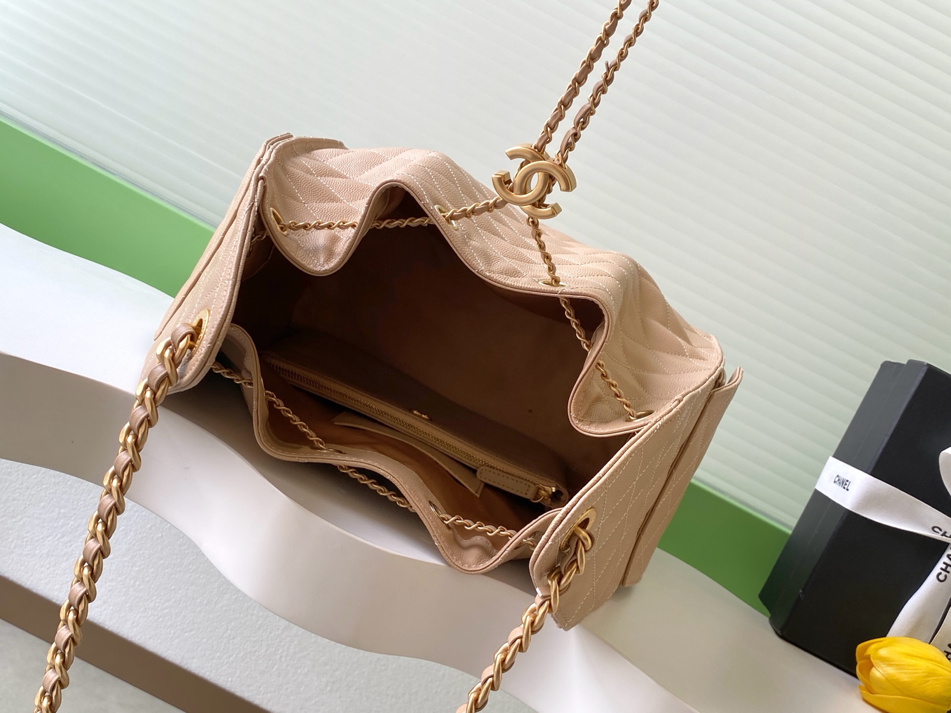 Chanel Bucket Bag L-s