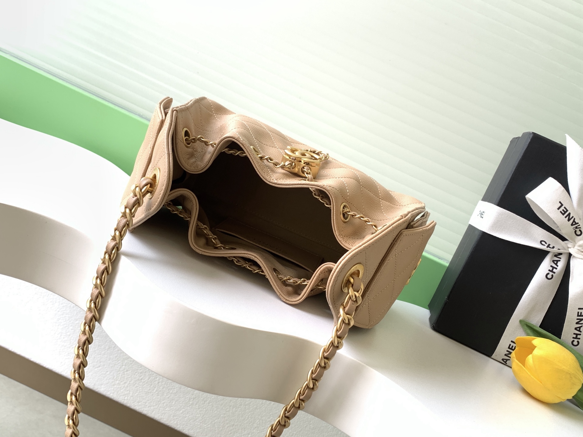 Chanel Bucket Bag L-s