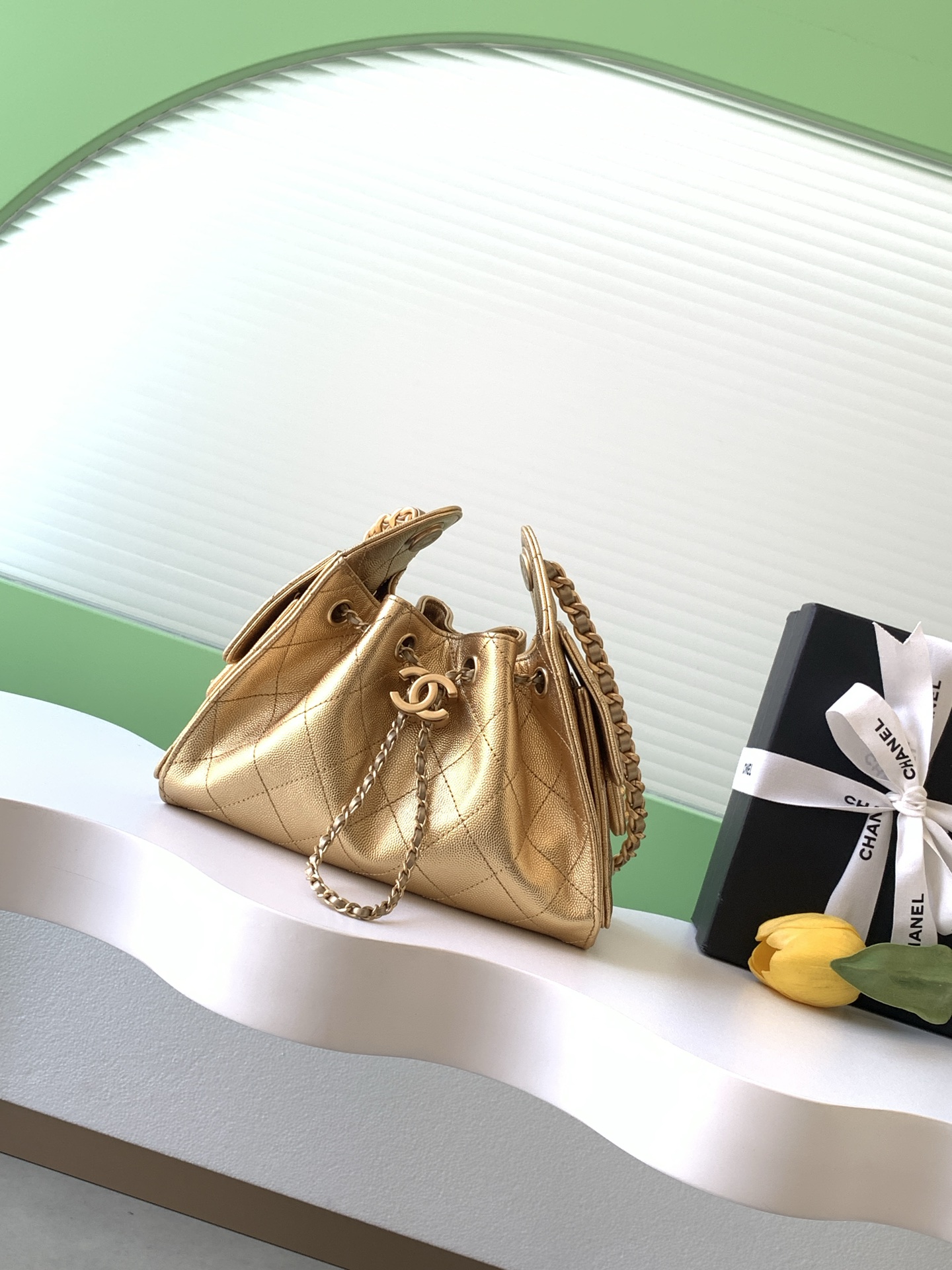 Chanel Bucket Bag L-s