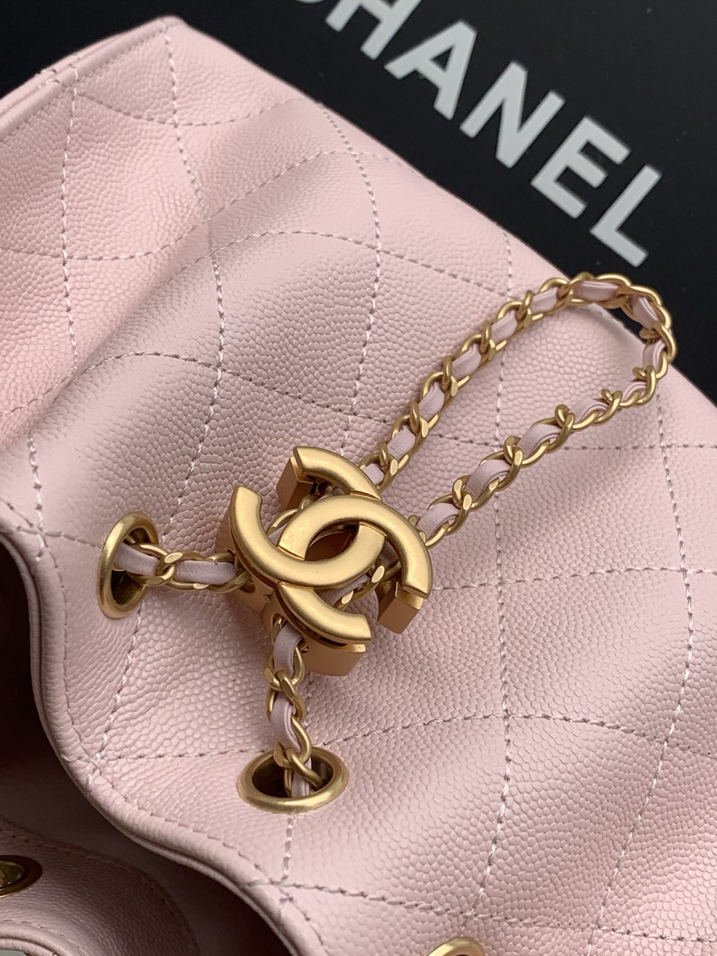 Chanel Bucket Bag L-s