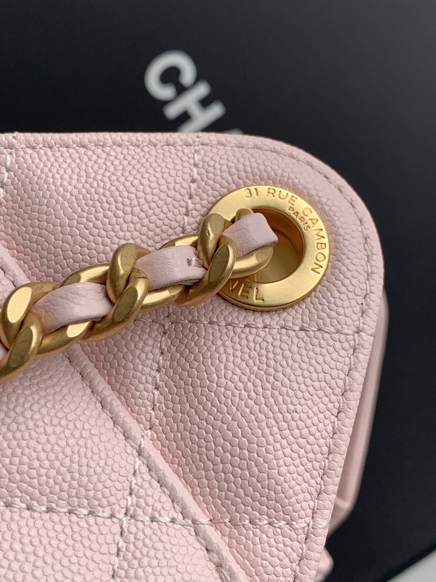 Chanel Bucket Bag L-s