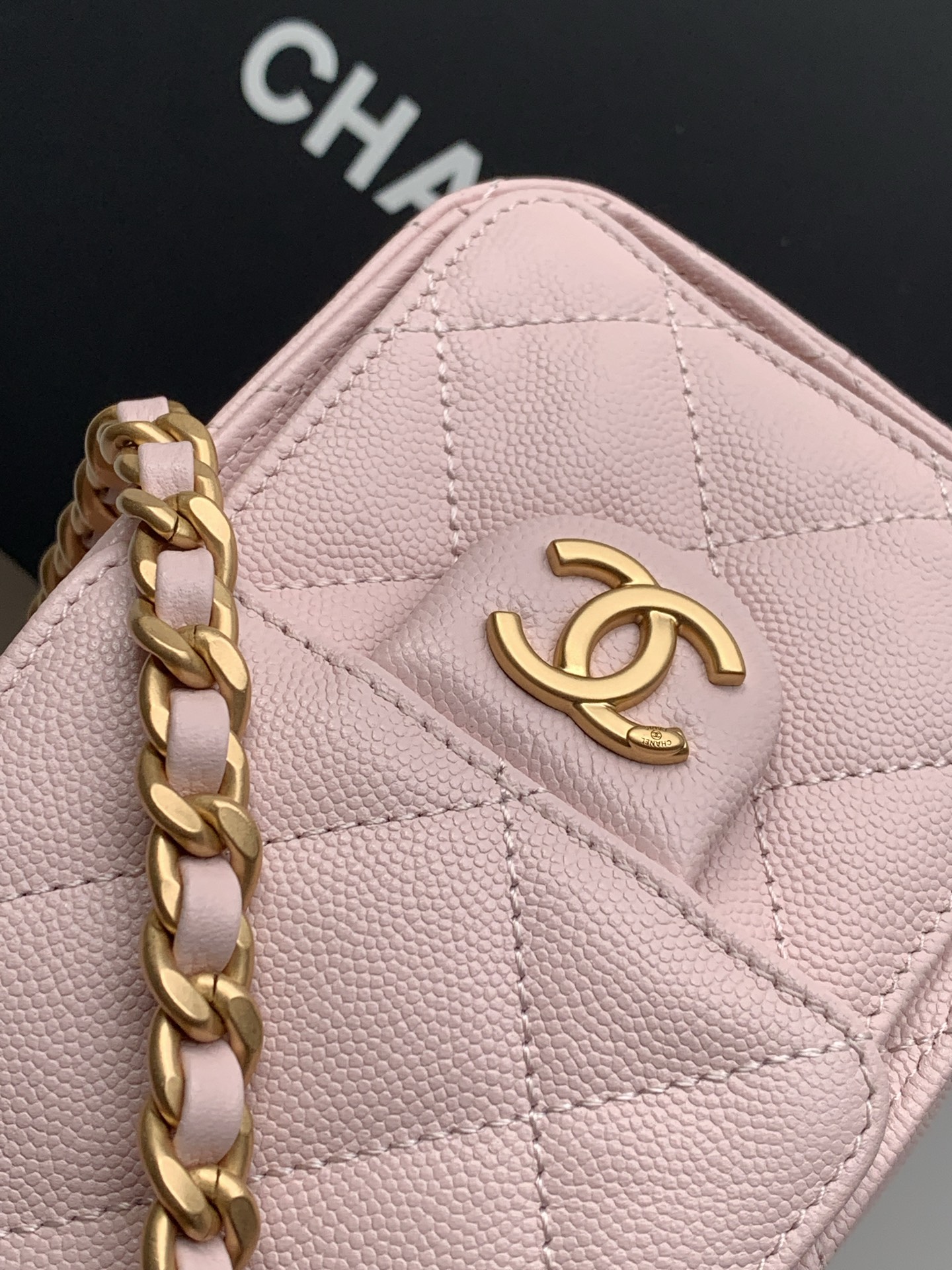 Chanel Bucket Bag L-s