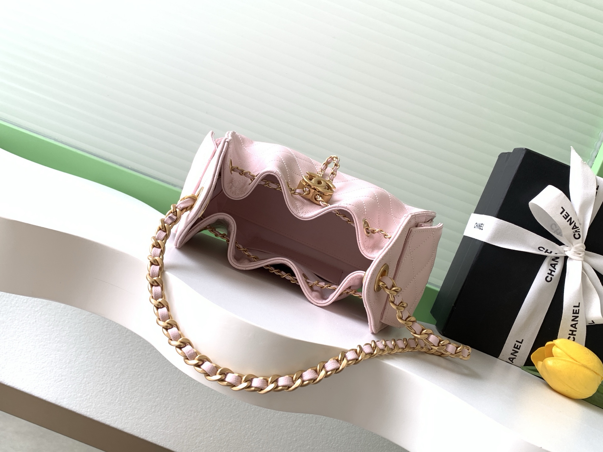 Chanel Bucket Bag L-s