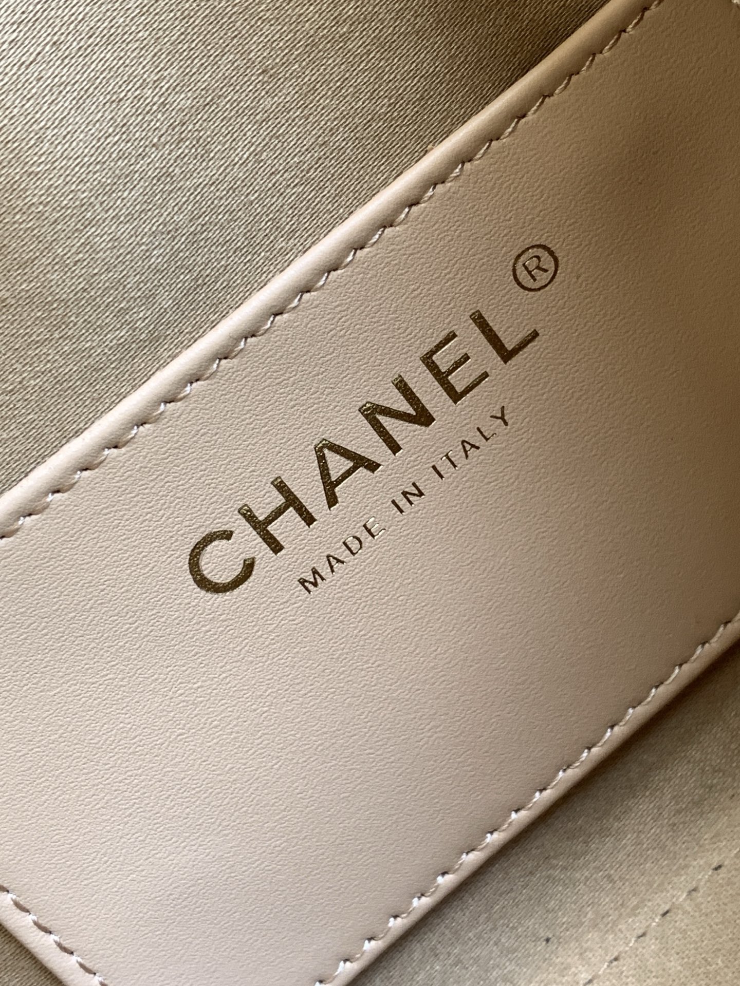 Chanel Bucket Bag L-s