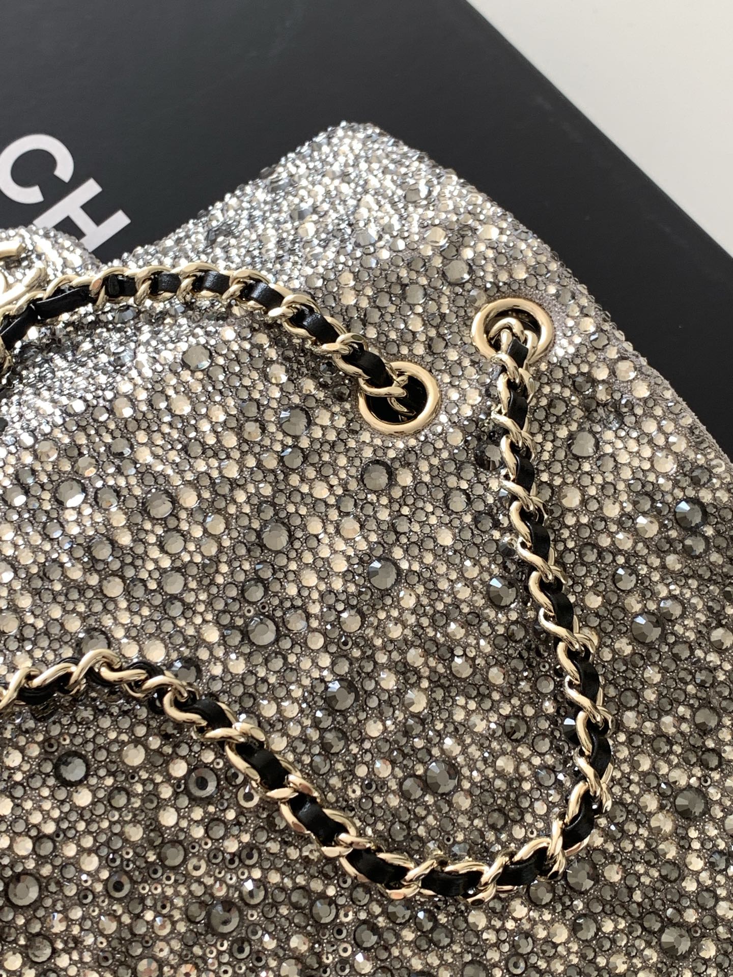 Chanel Clutch Bag Gold L-s