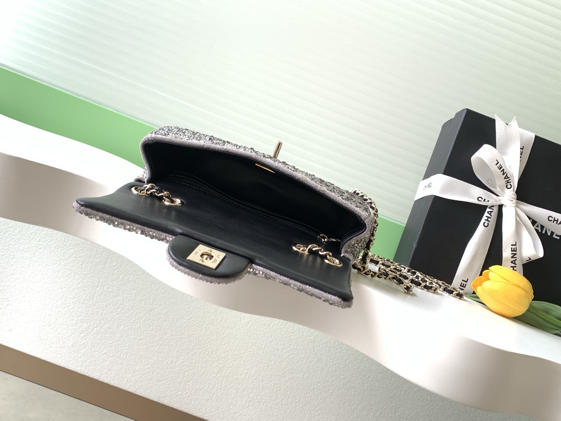 Chanel Clutch Bag Gold L-s