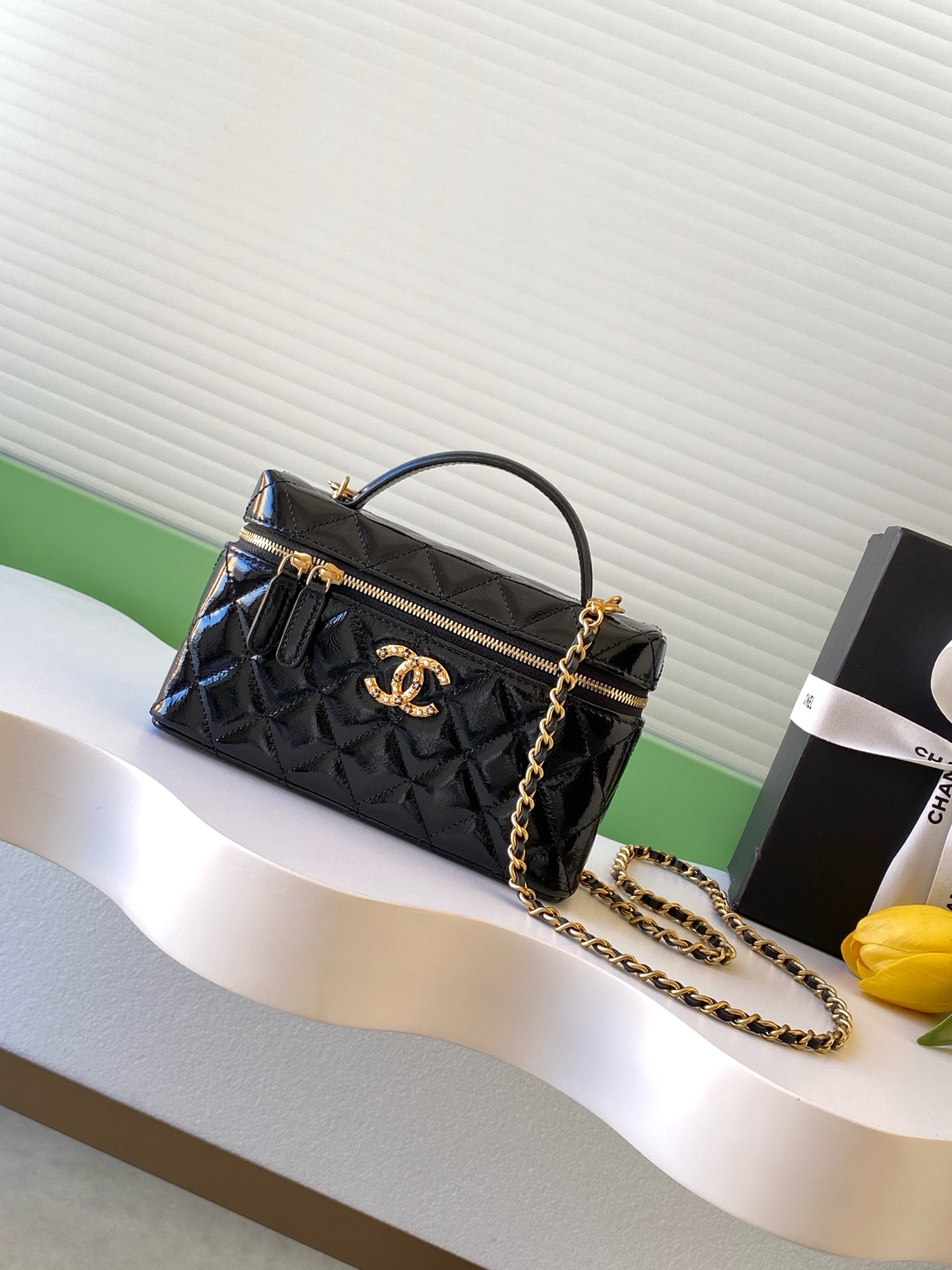 Chanel Basic Bag Sheepskin Gold L