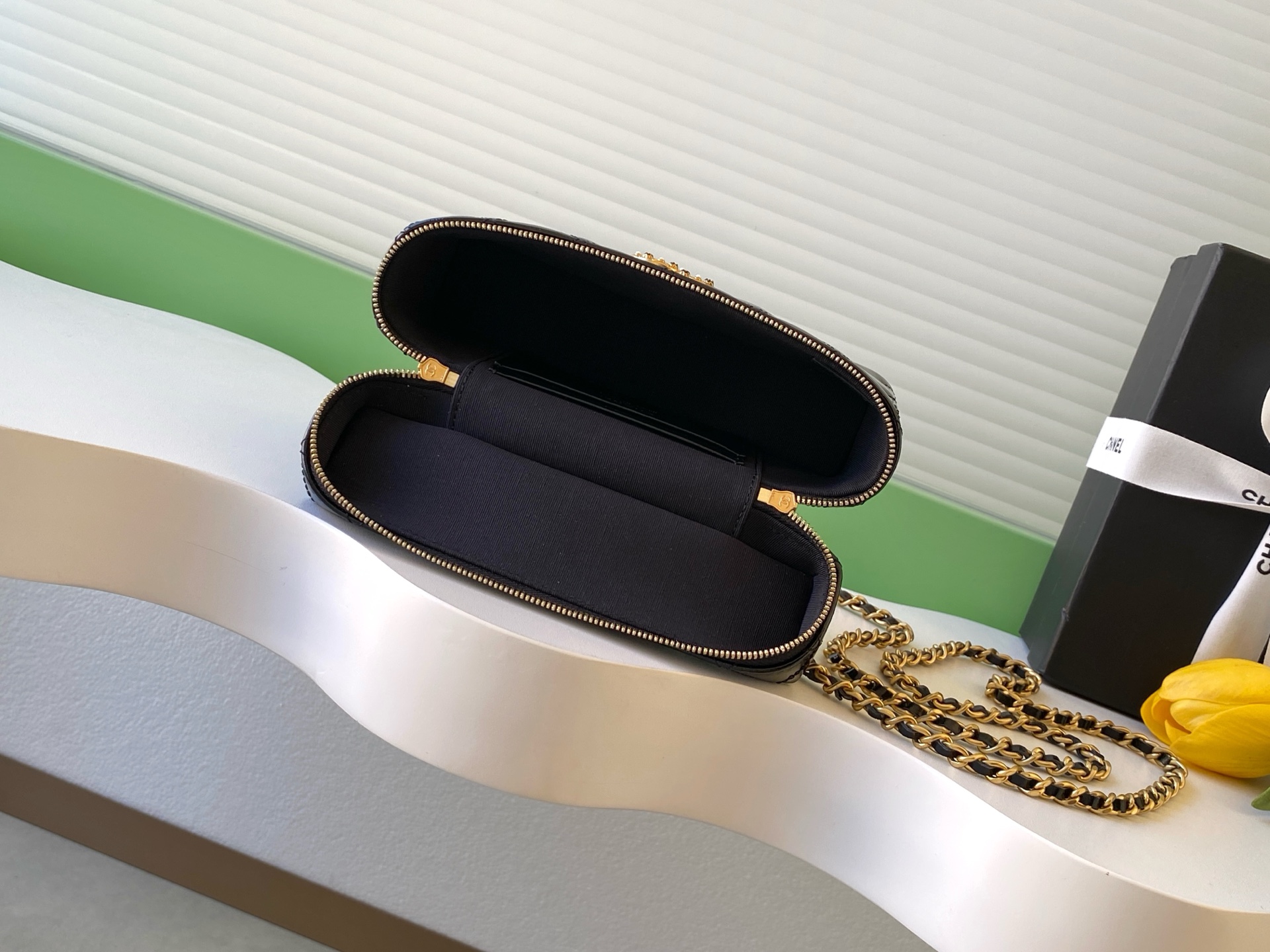 Chanel Basic Bag Sheepskin Gold L