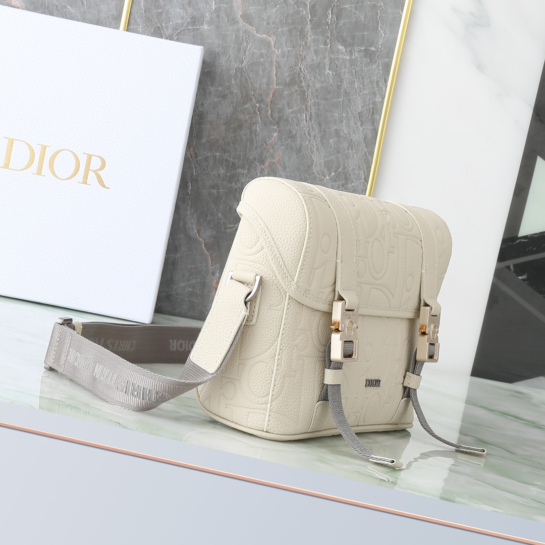 Dior Messenger Bag Cow Leather Beige L-s-333l