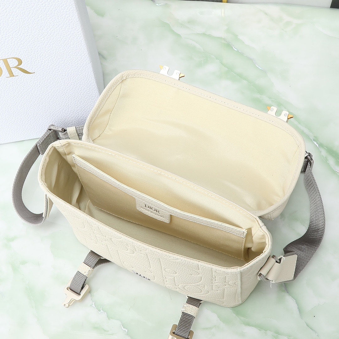Dior Messenger Bag Cow Leather Beige L-s-333l
