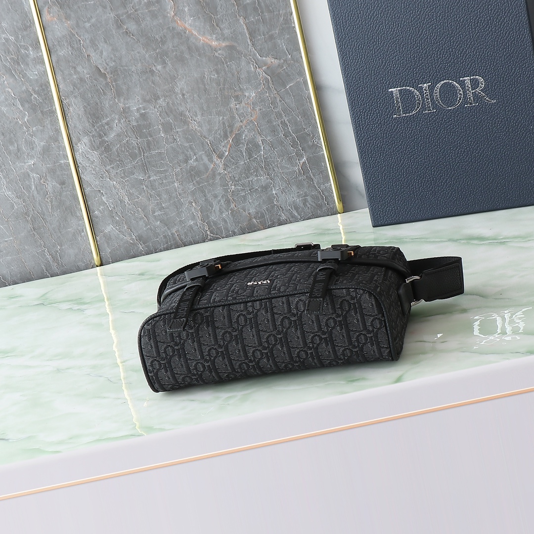Dior Messenger Bag Cow Leather Black L-s