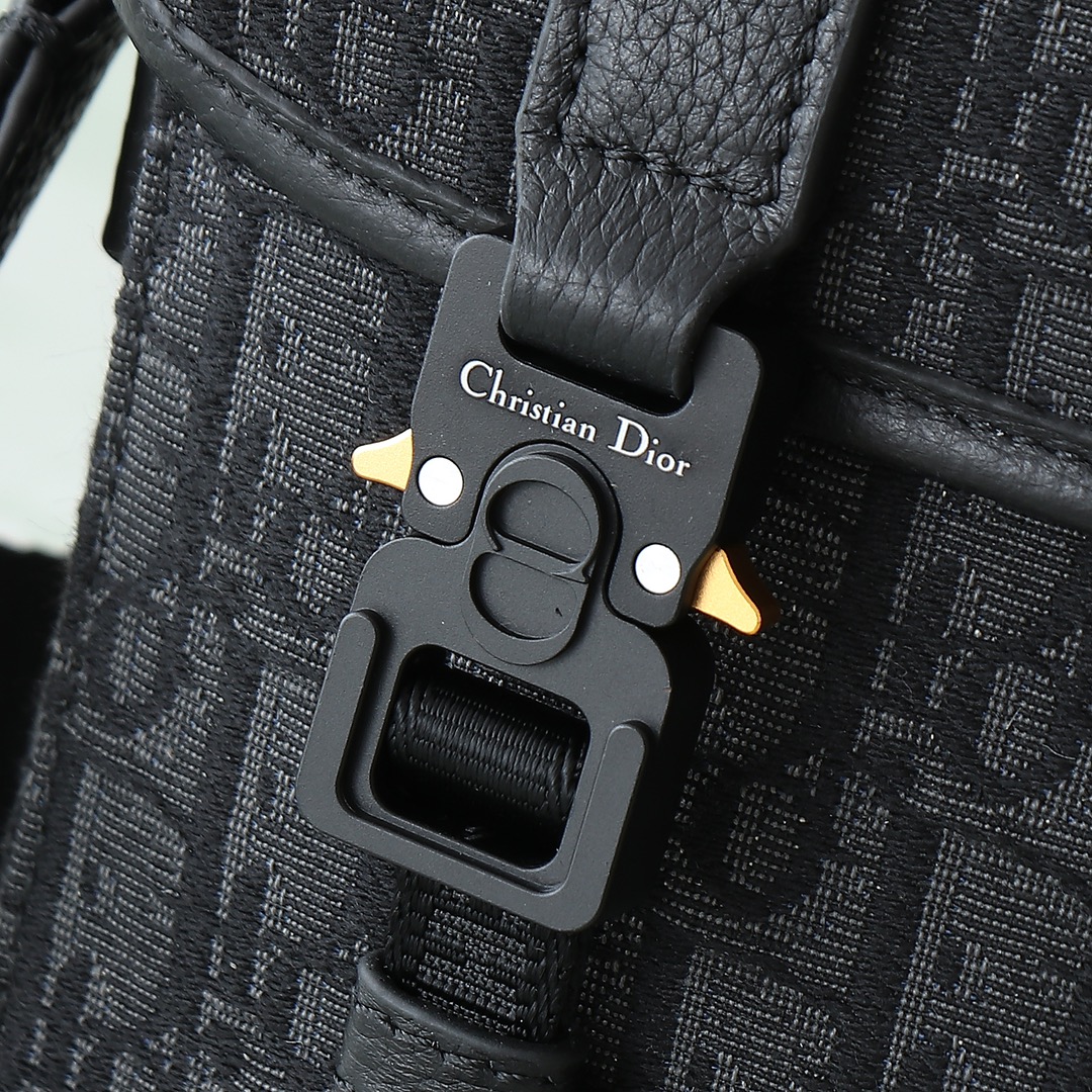 Dior Messenger Bag Cow Leather Black L-s