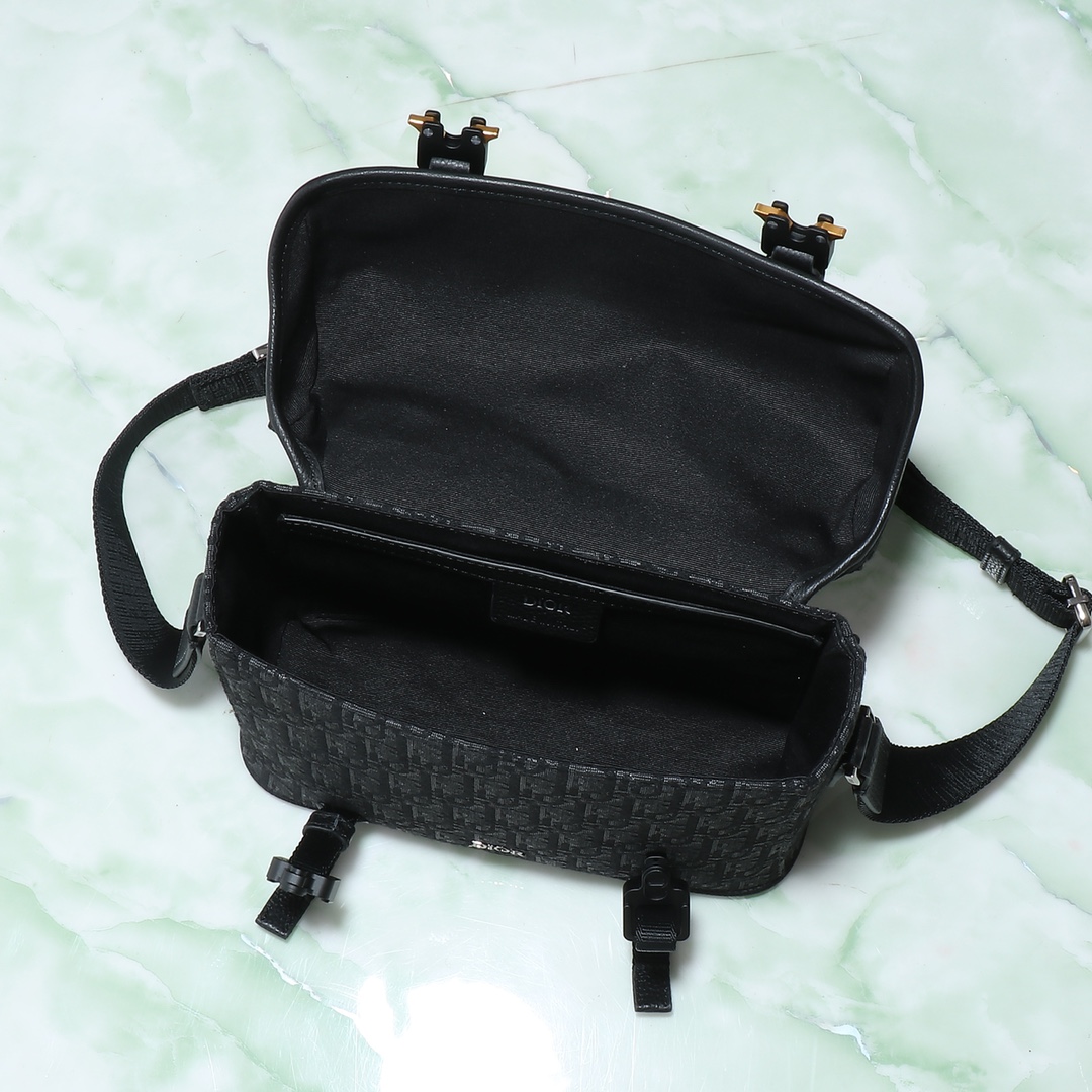 Dior Messenger Bag Cow Leather Black L-s