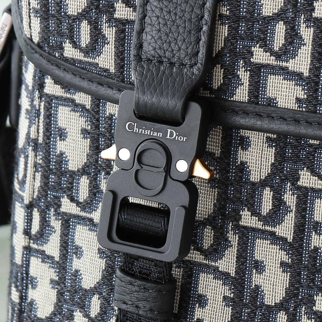 Dior Messenger Bag Cow Leather Black L-s