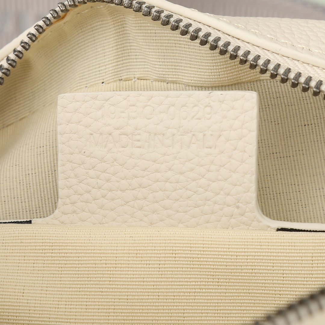 Dior Messenger Bag Cow Leather Beige L-s-340l