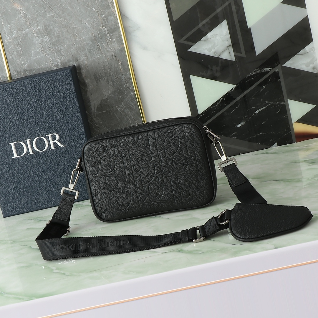Dior Clutch Bag Cow Leather Black L-s-276l