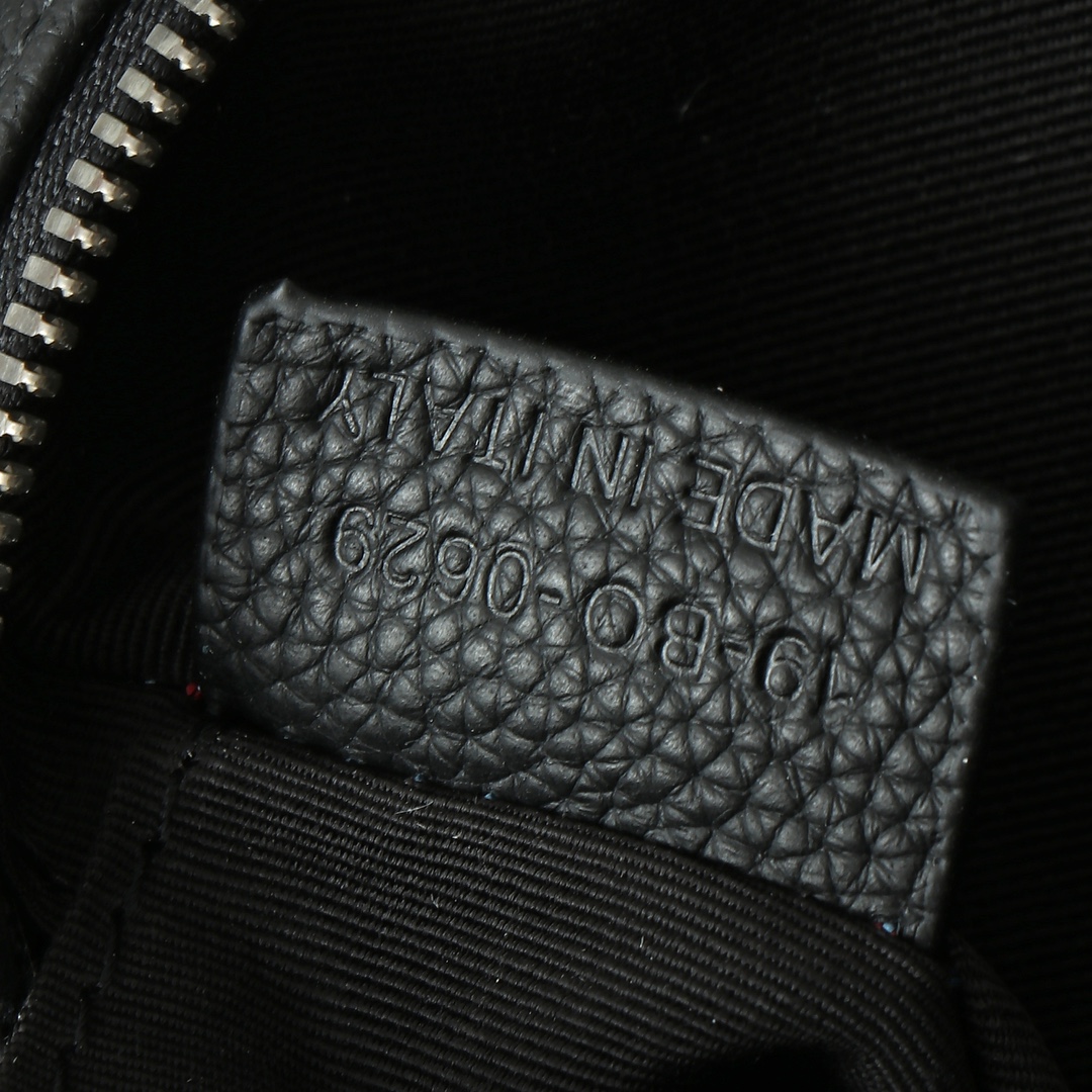 Dior Clutch Bag Cow Leather Black L-s-276l