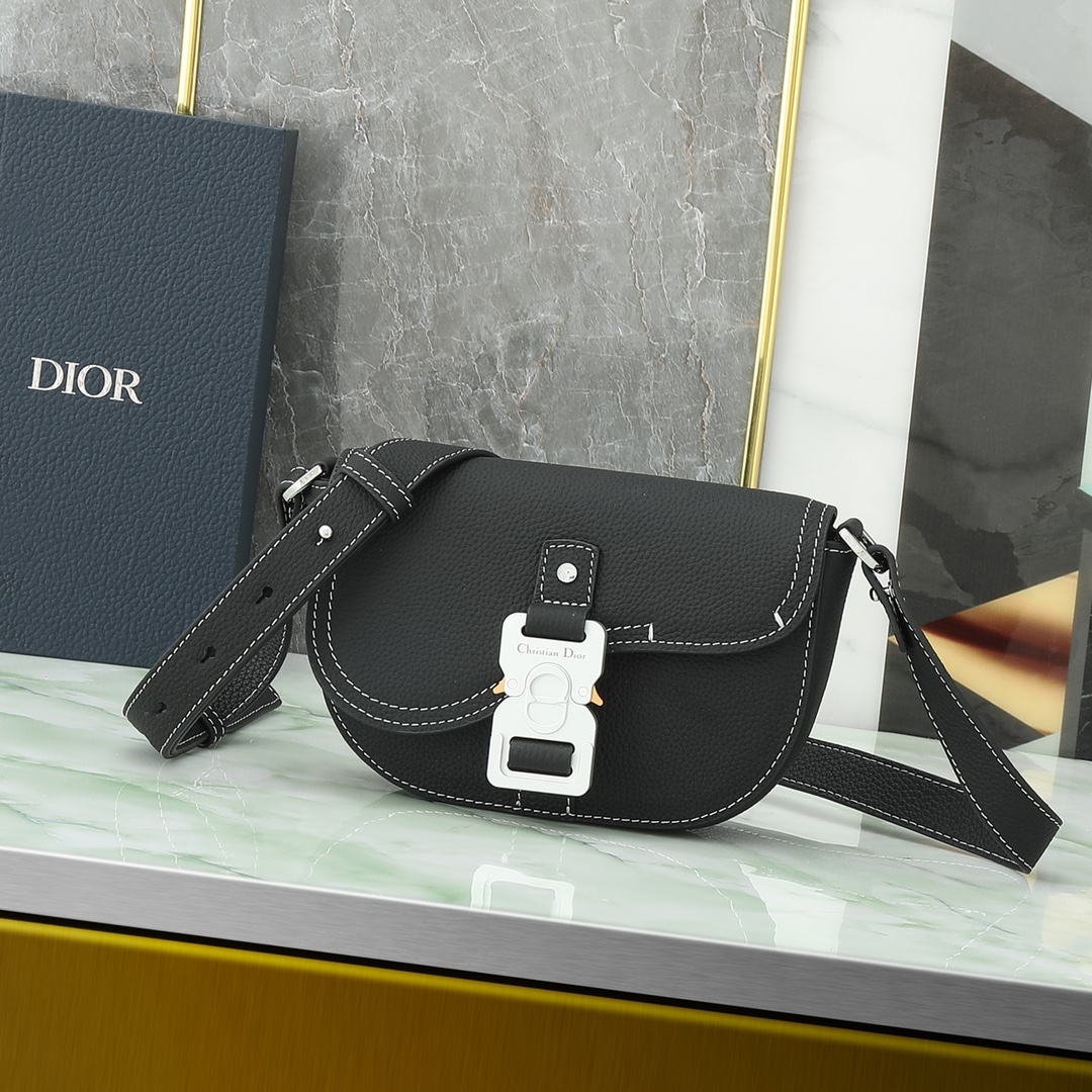 Dior Clutch Bag Cow Leather Black S