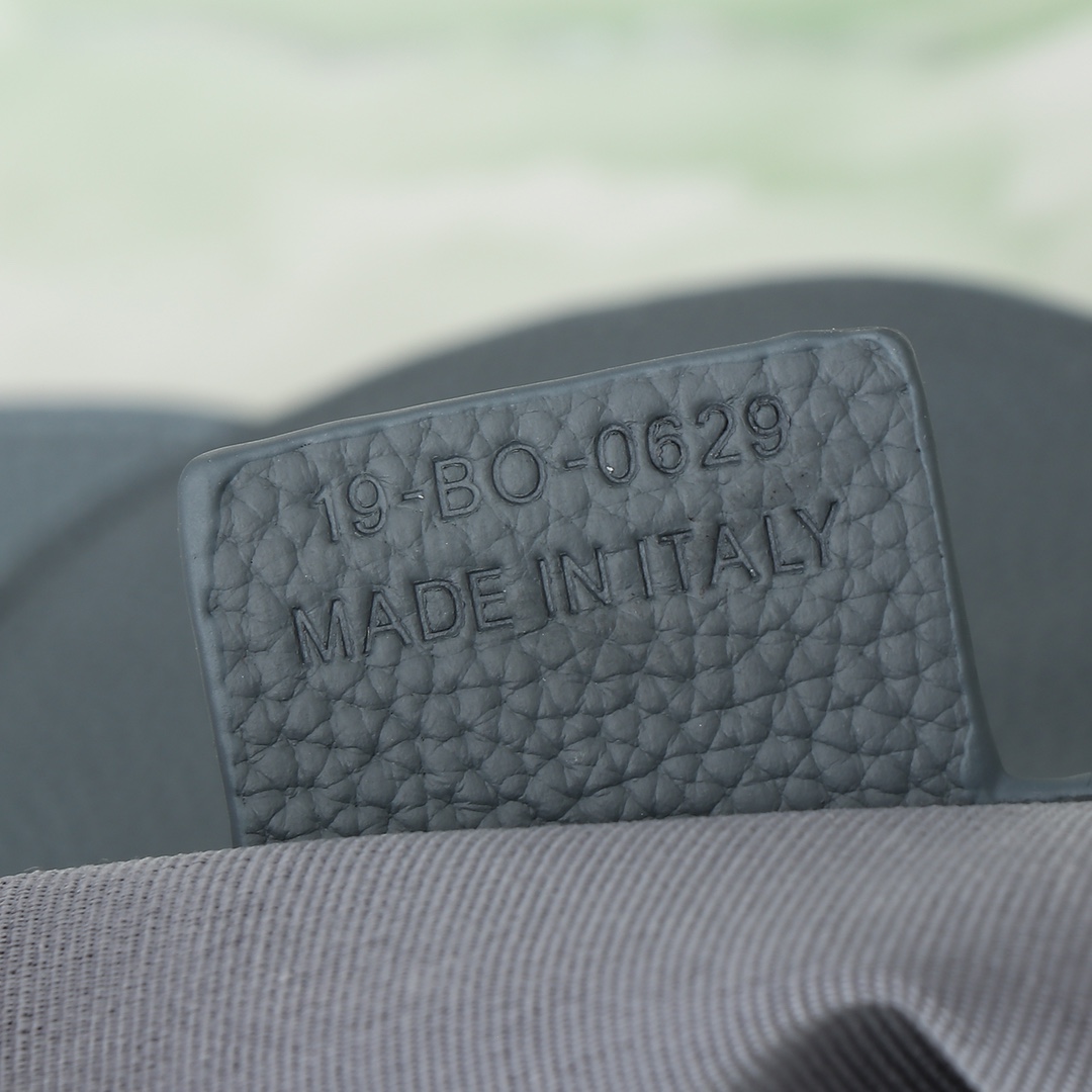 Dior Messenger Bag Cow Leather Gray Mini Size L-s