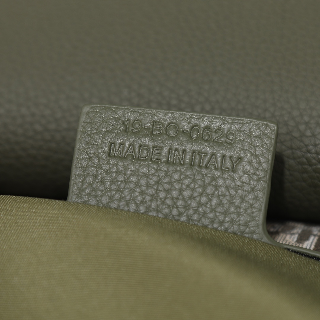 Dior Messenger Bag Cow Leather L-s