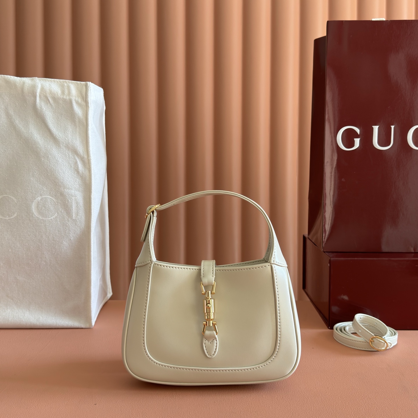 Gucci Basic Bag Canvas M-s