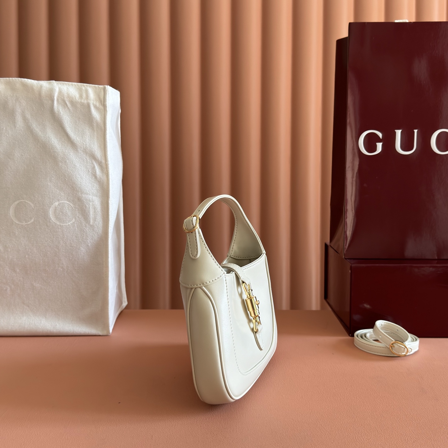 Gucci Basic Bag Canvas M-s