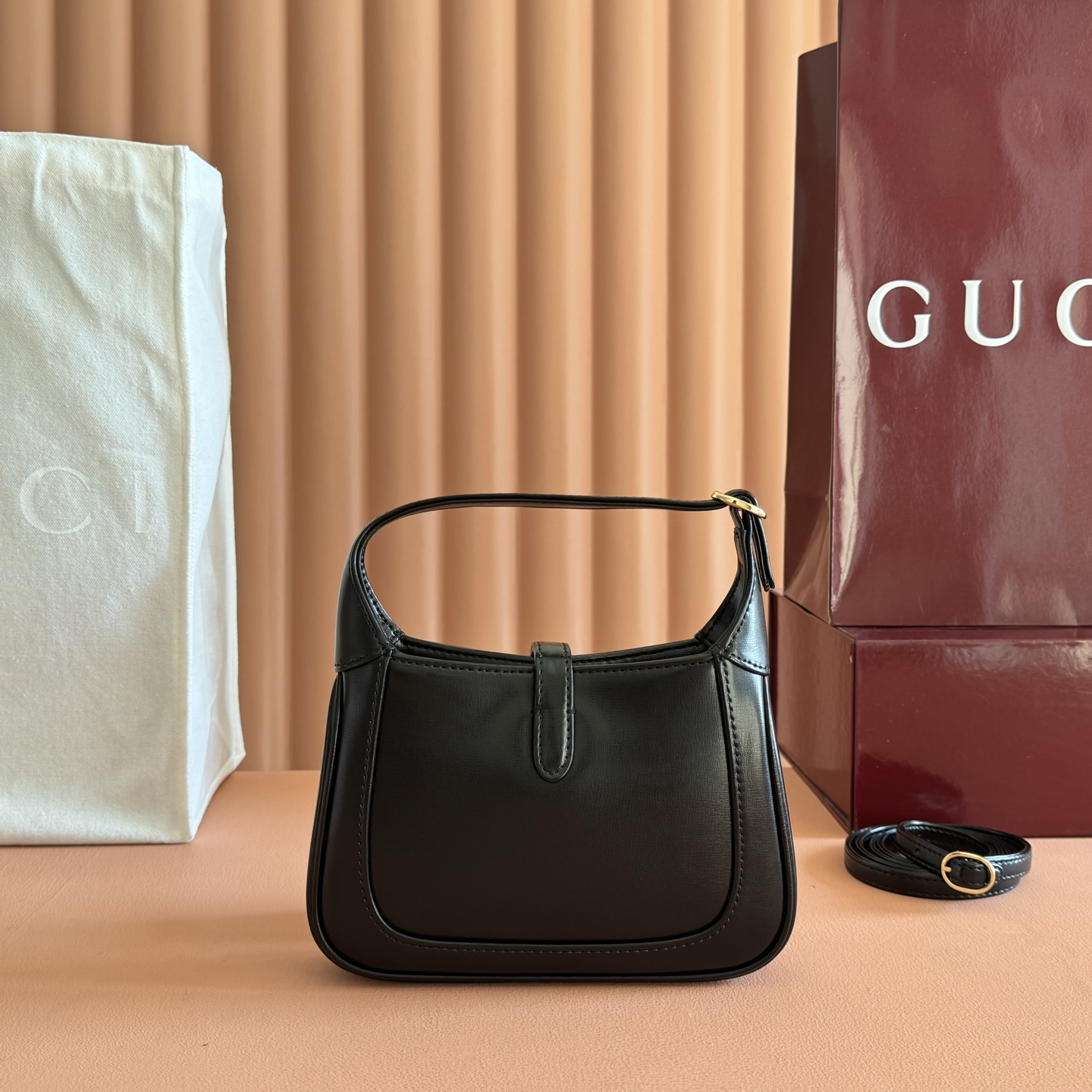 Gucci Basic Bag Canvas M-s