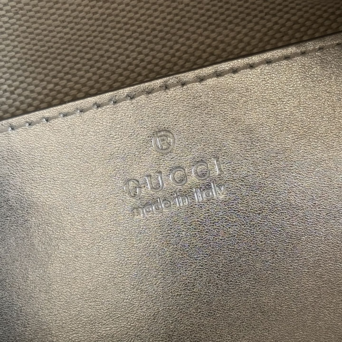 Gucci Basic Bag Beige M-l