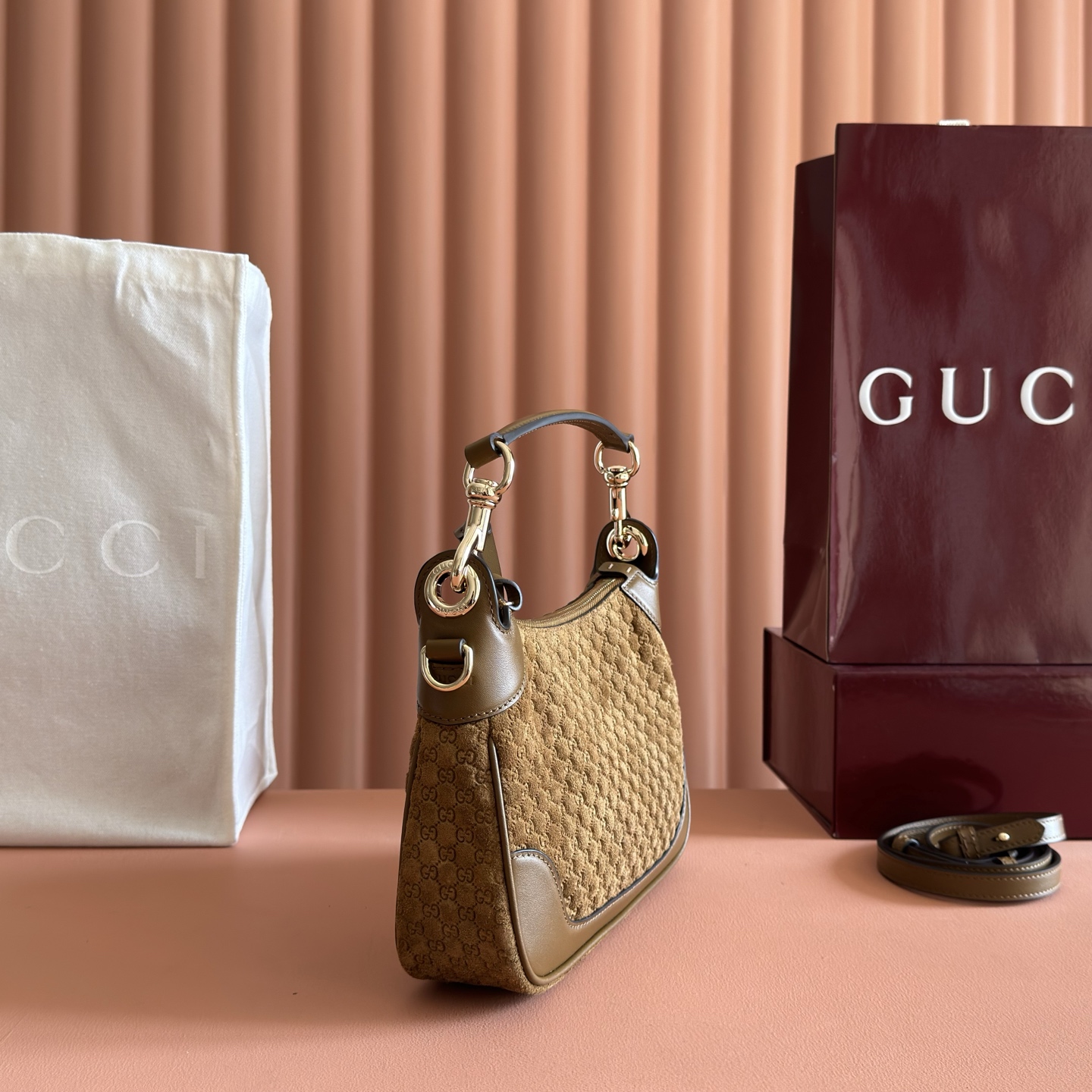 Gucci Basic Bag Brown