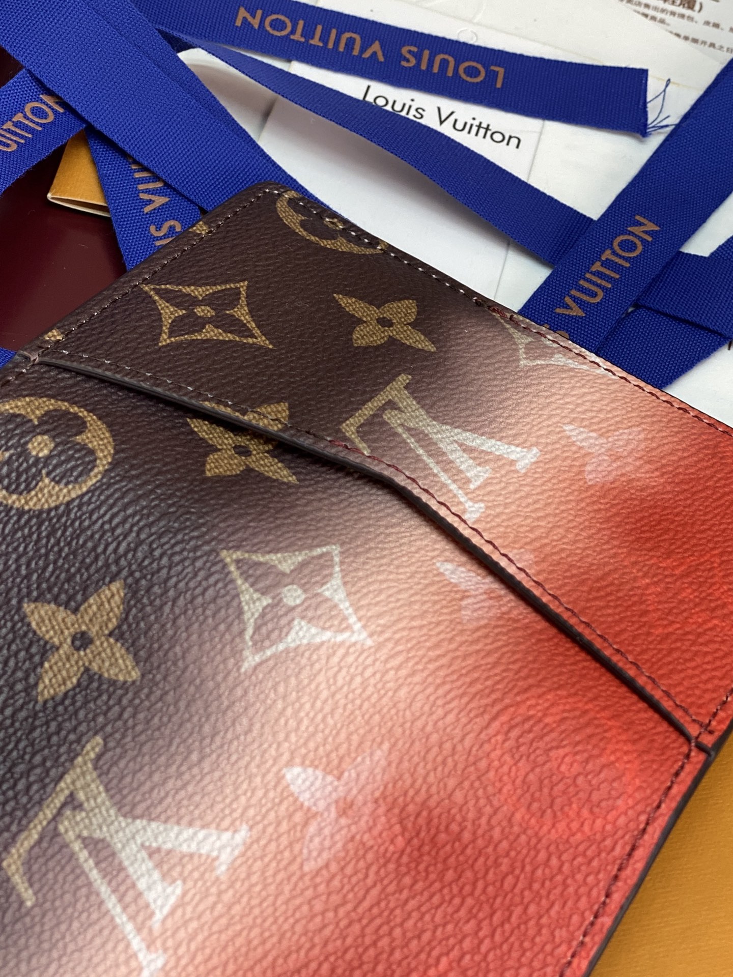 Louis Vuitton Male Basic Bag Canvas M-l