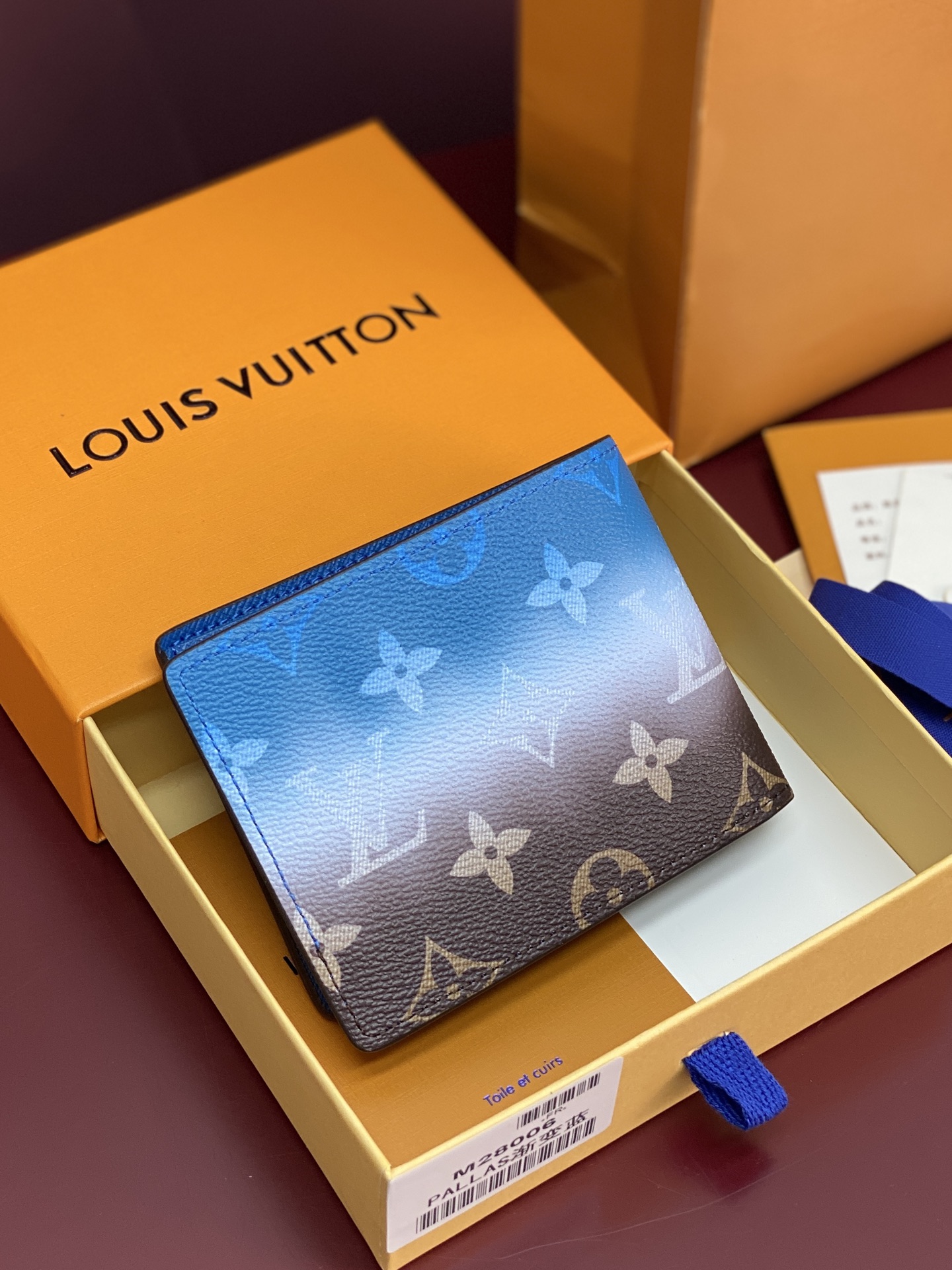 Louis Vuitton Male Basic Bag Canvas M-l