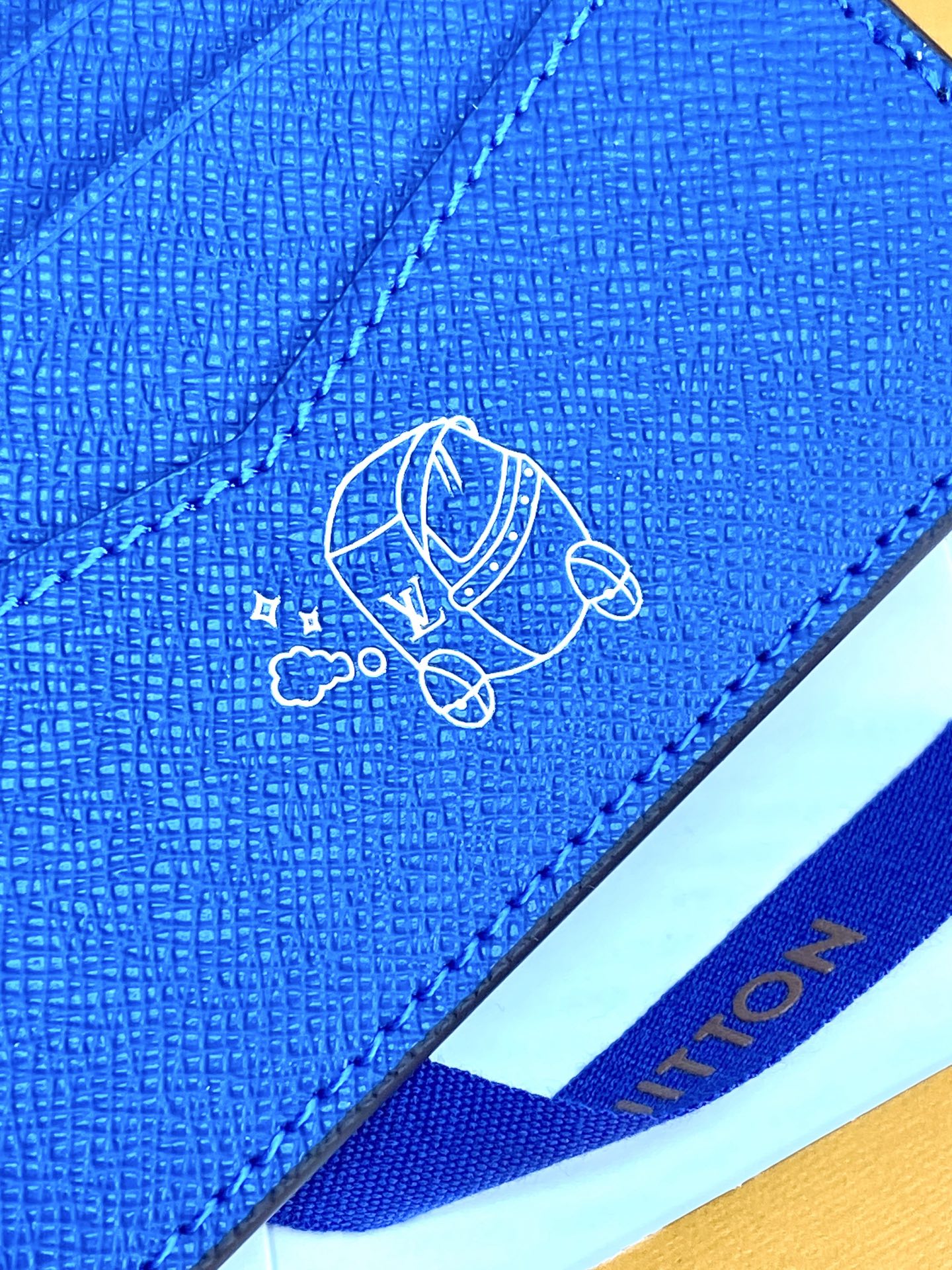 Louis Vuitton Male Basic Bag Canvas M-l